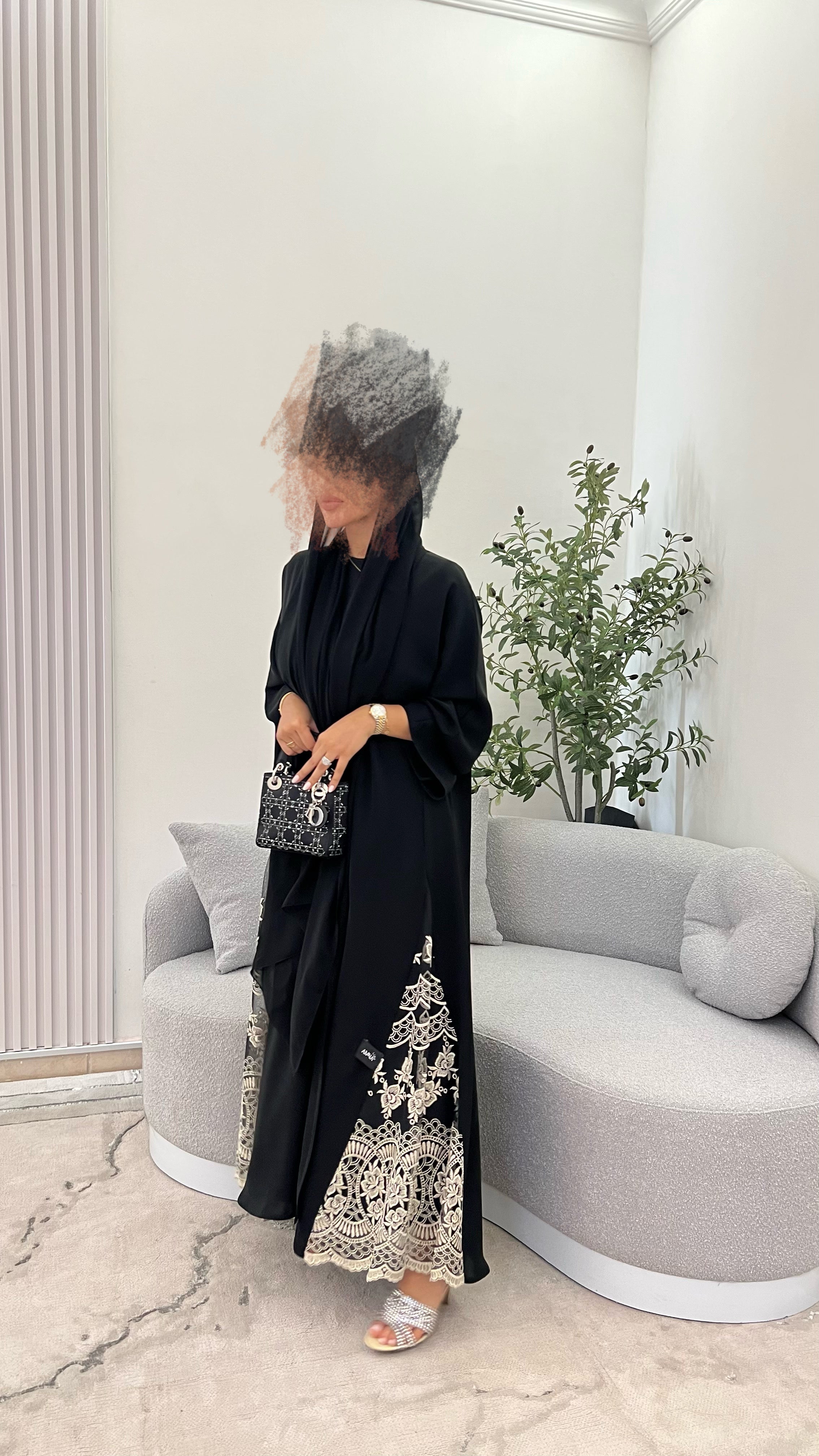 عبايه دانتيل 🤍