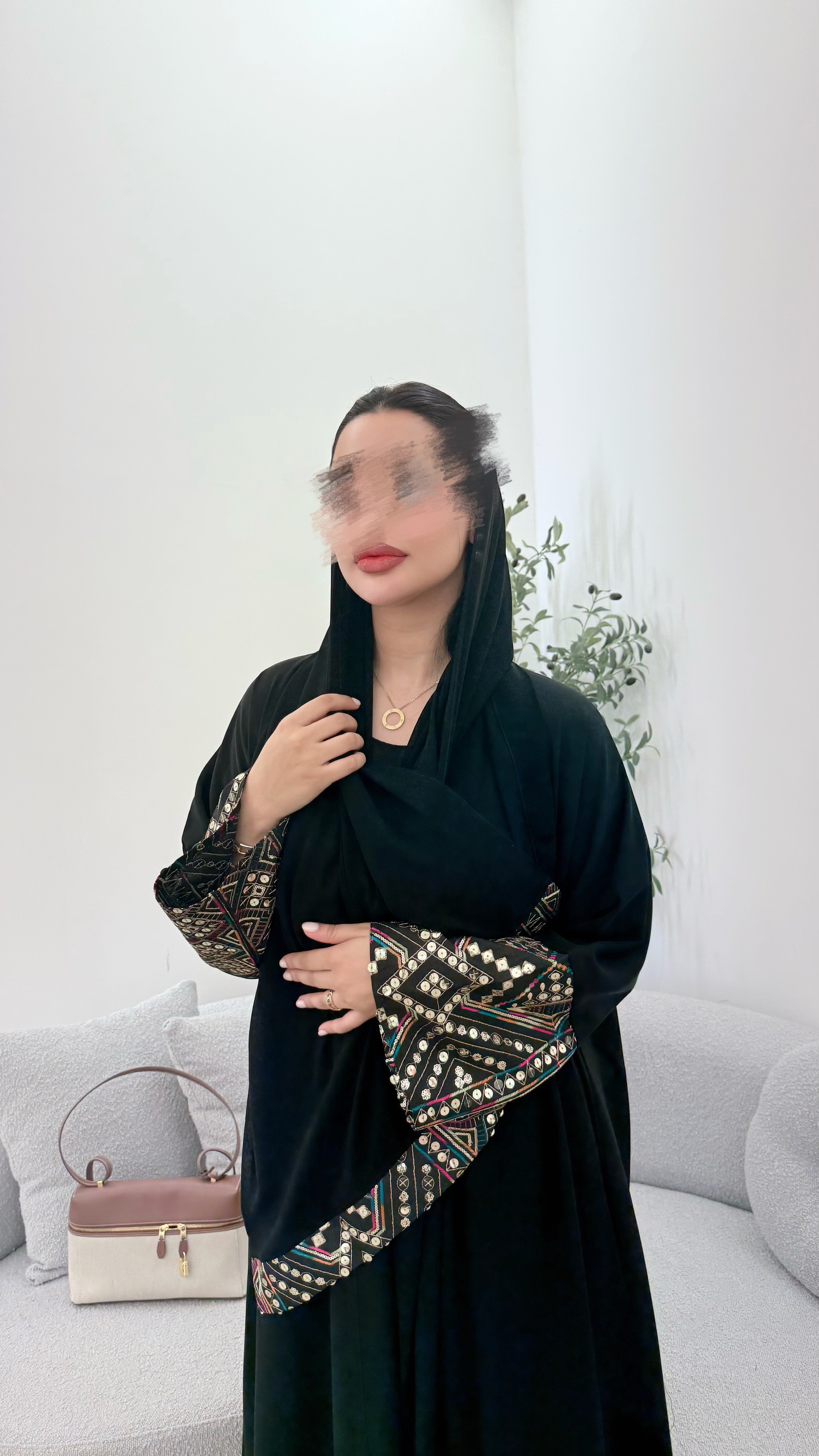 Abaya 81