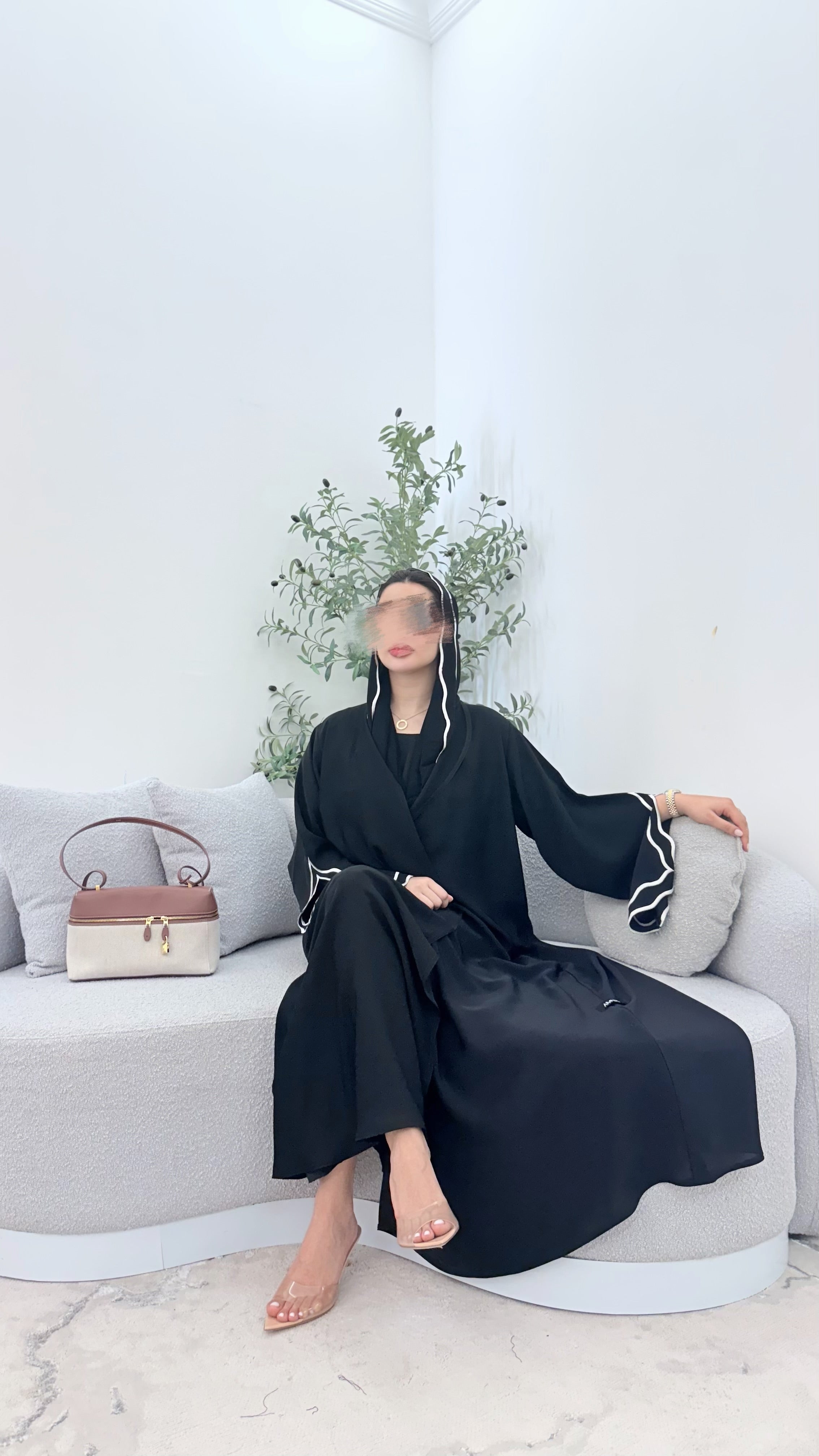 Abaya 82