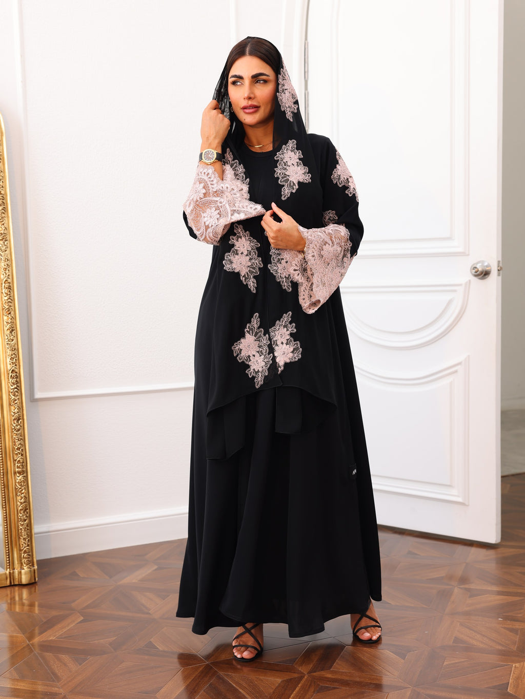 Abaya 210