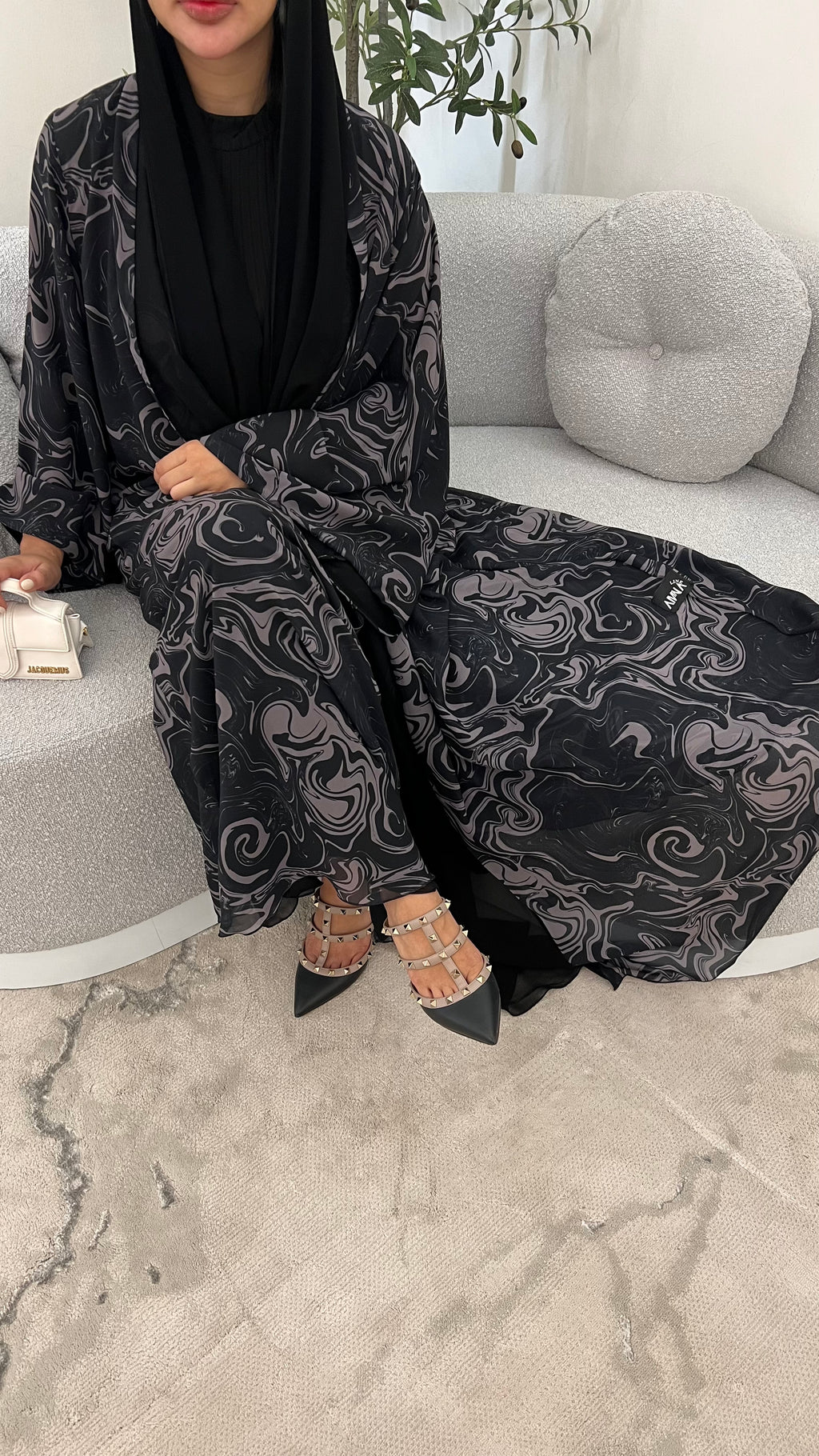Marble abaya