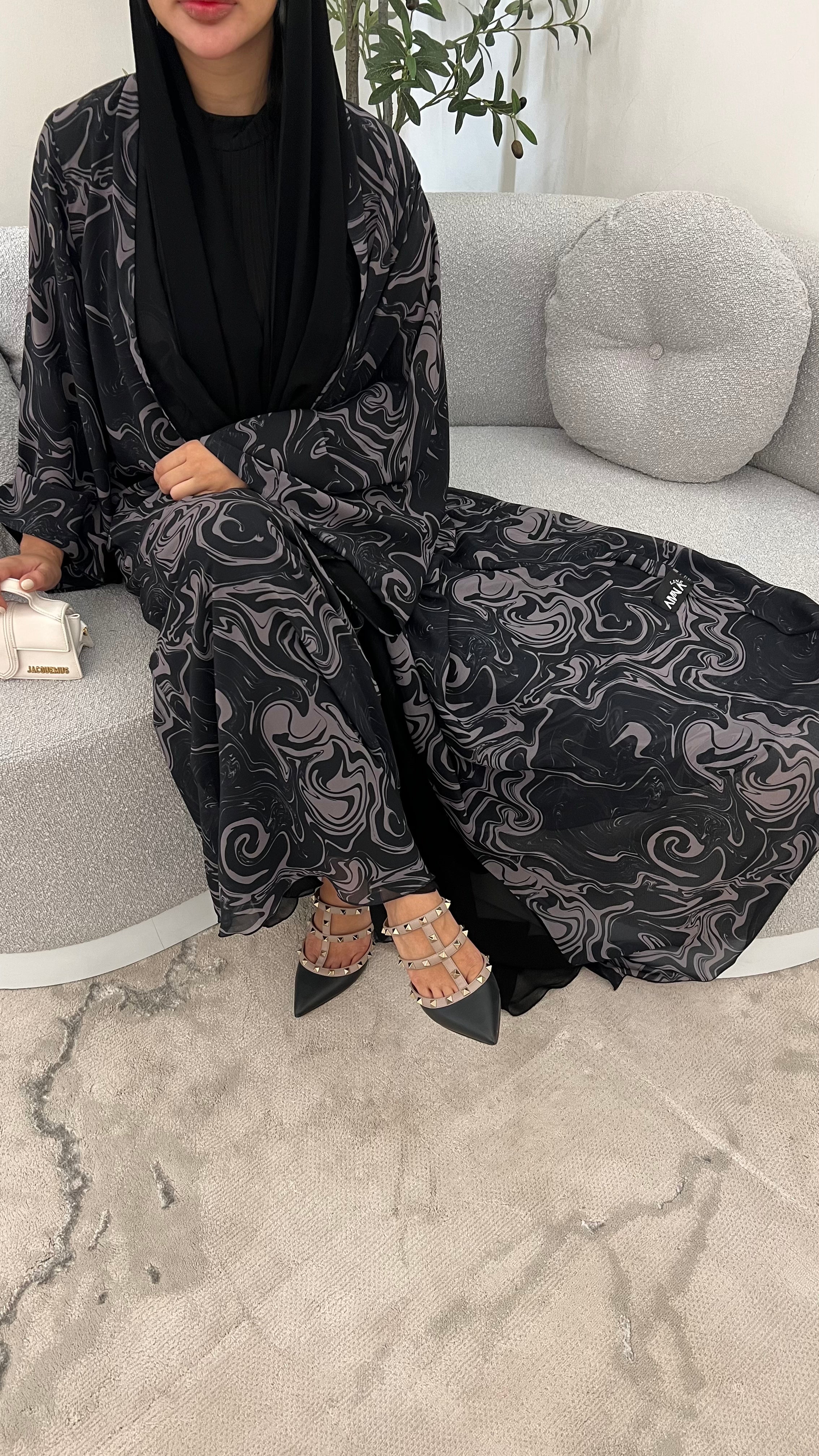 Marble abaya