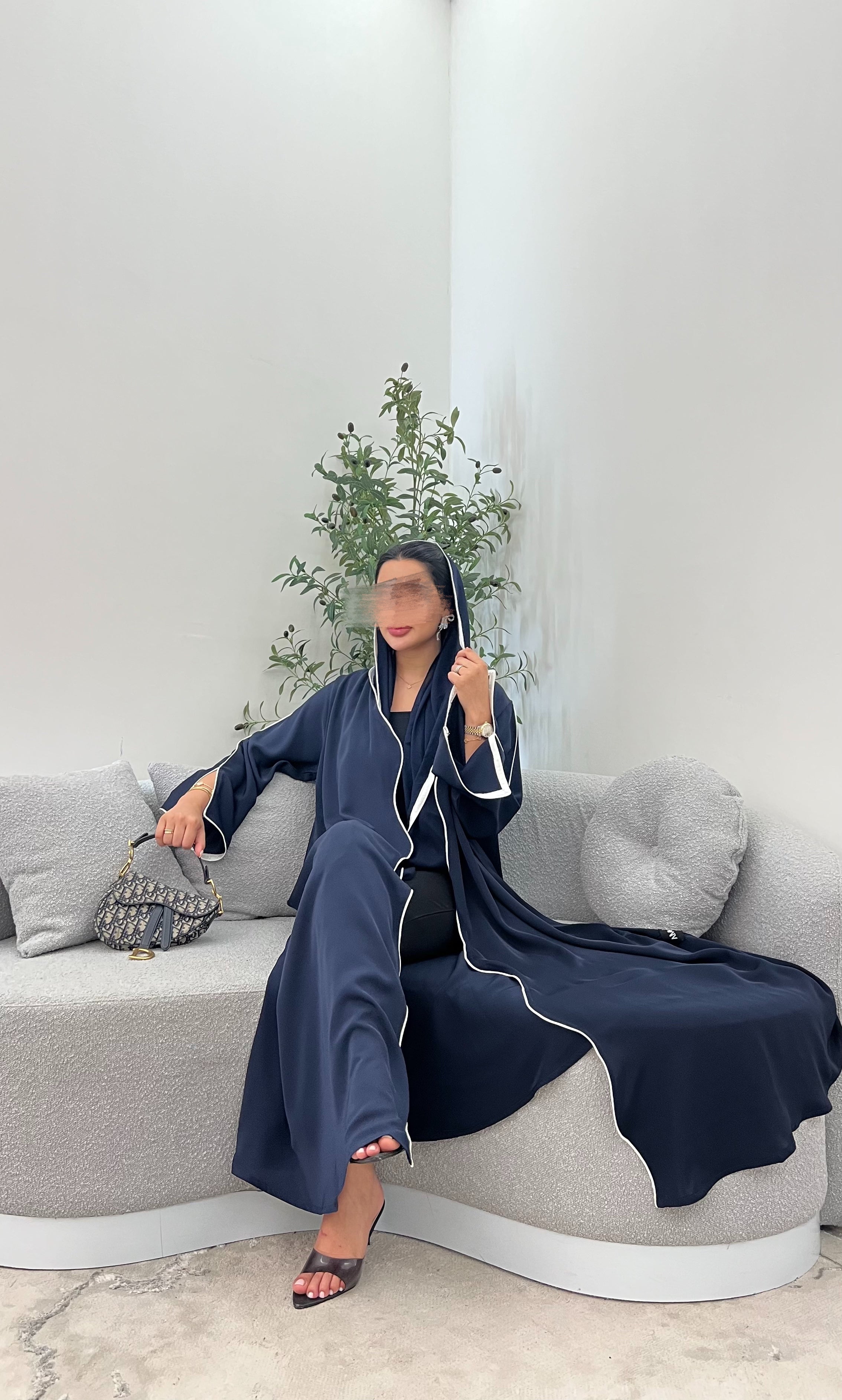 Abaya 37