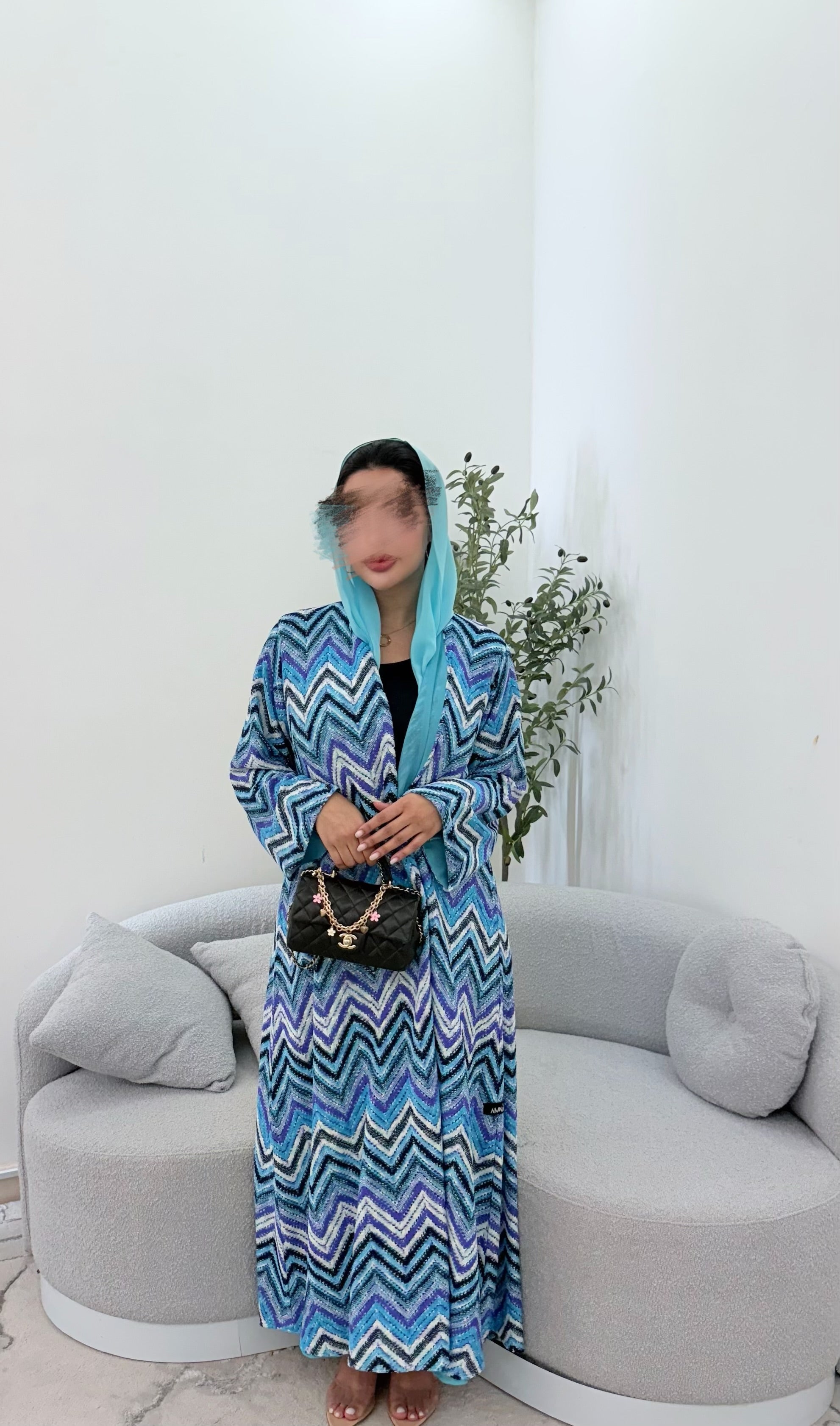 Abaya blue