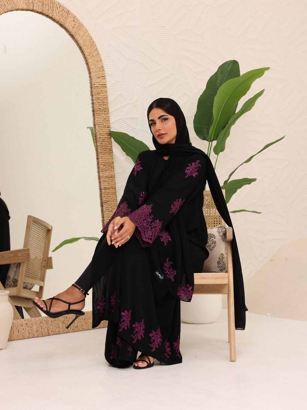 Abaya purple lace