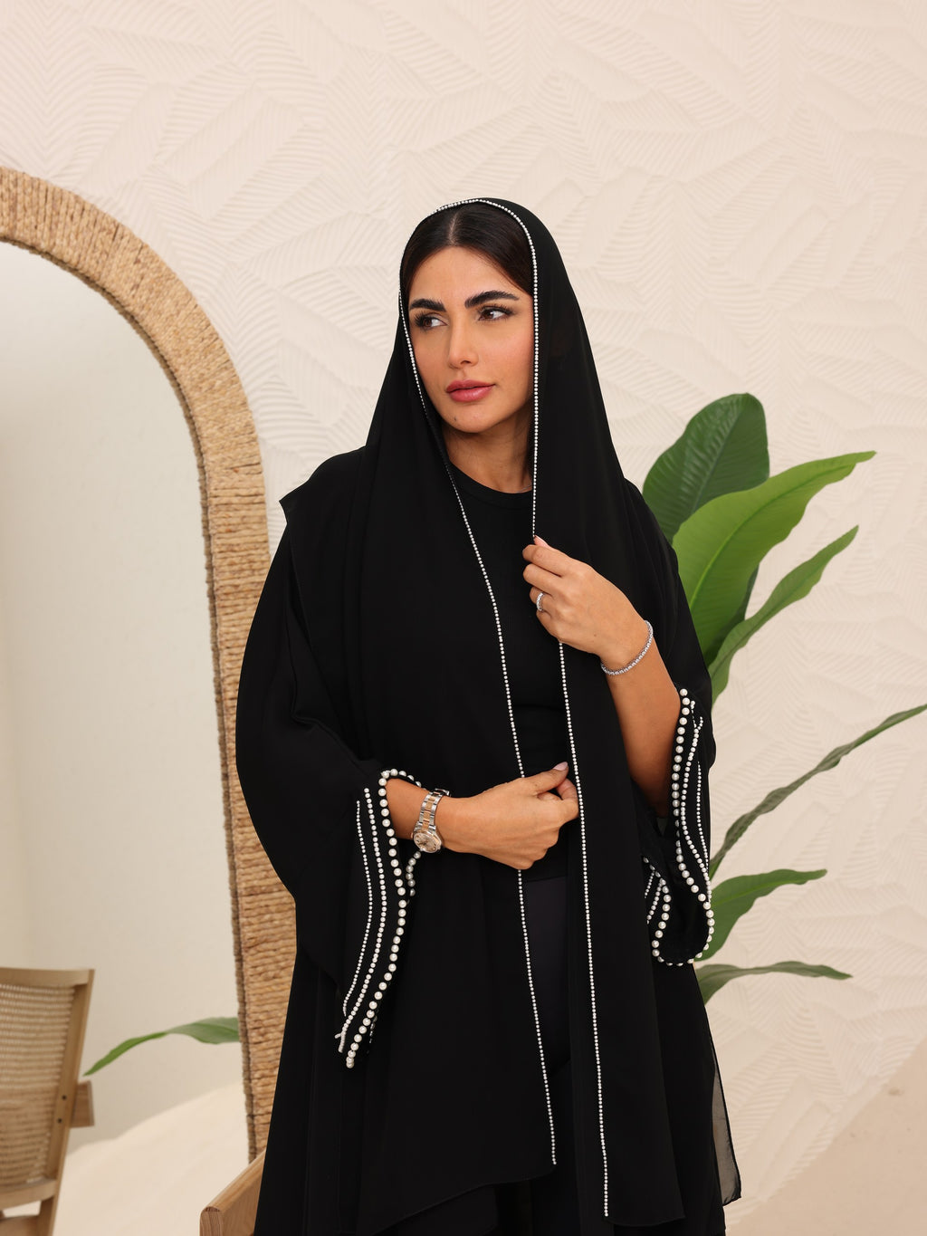 Abaya pearl
