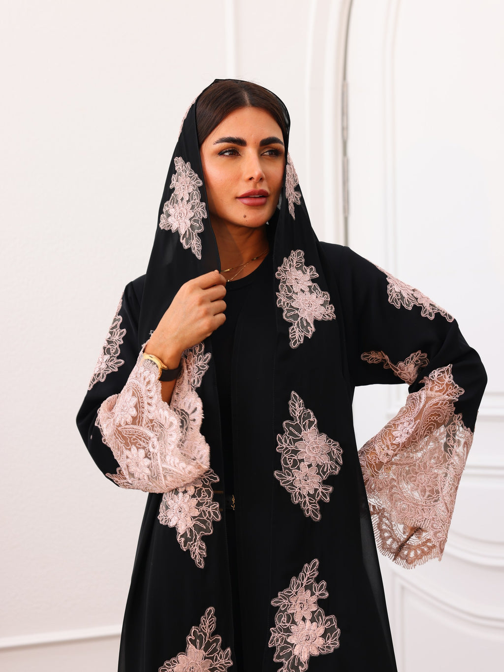 Abaya 210