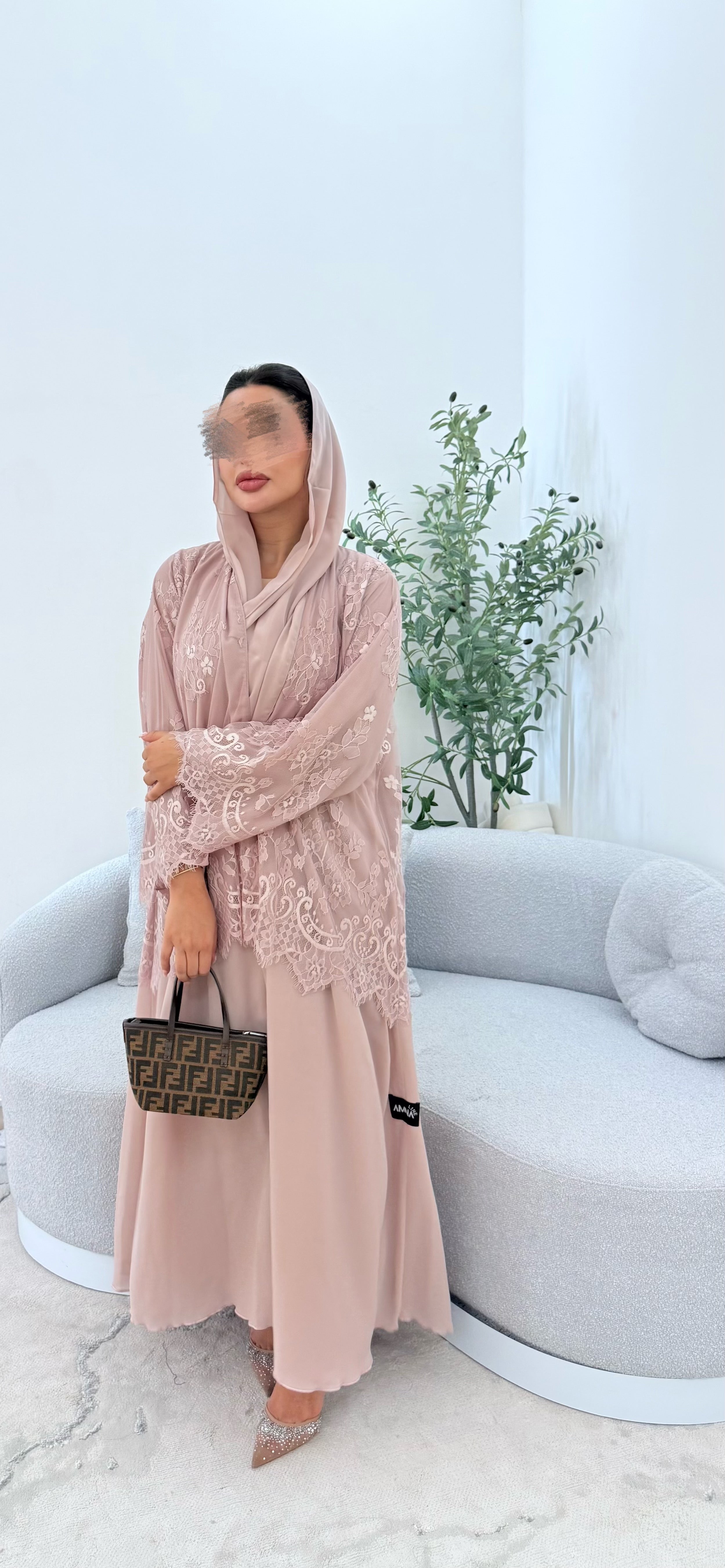 Lace abaya ( nude )