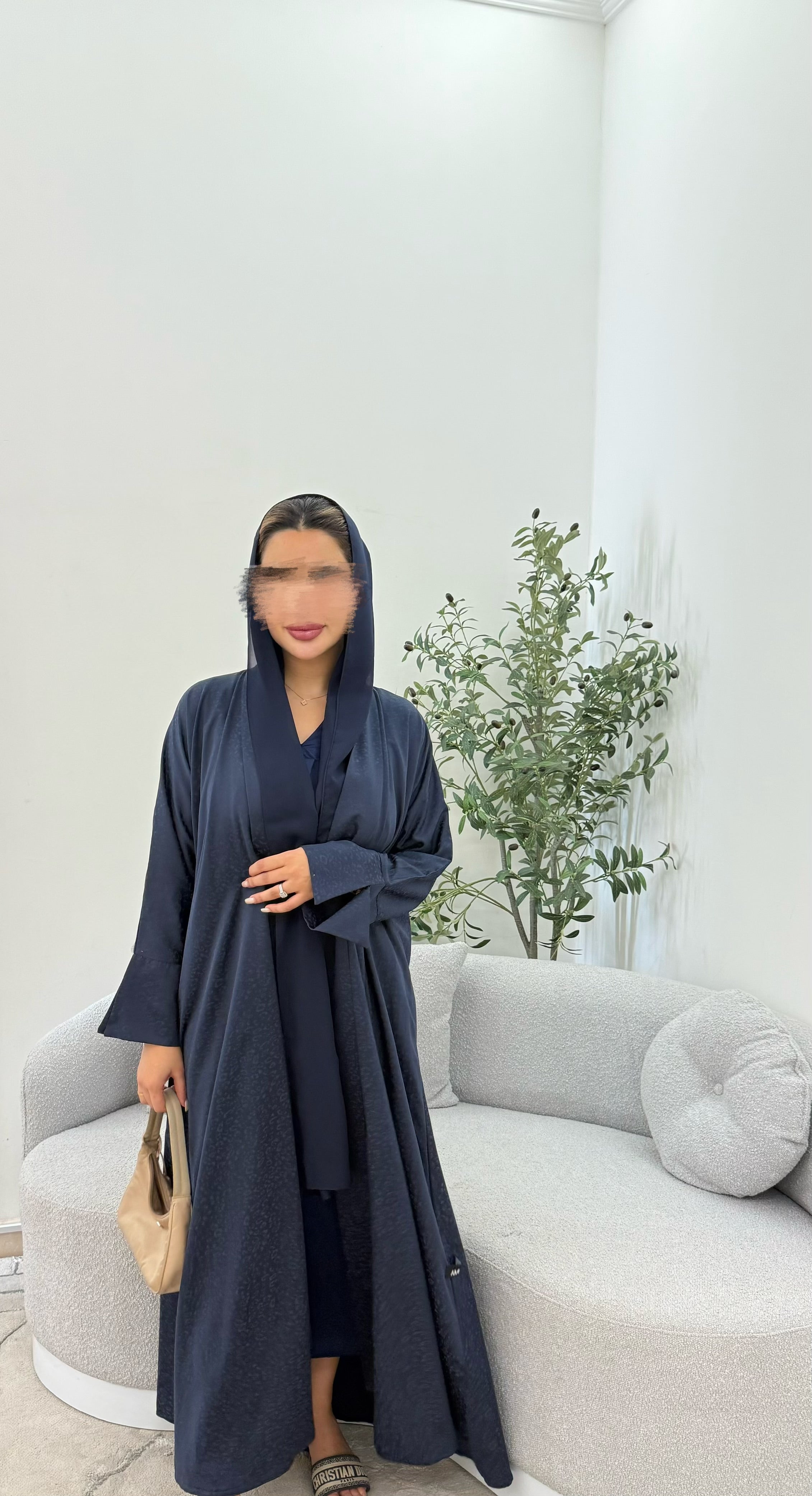 Abaya 82