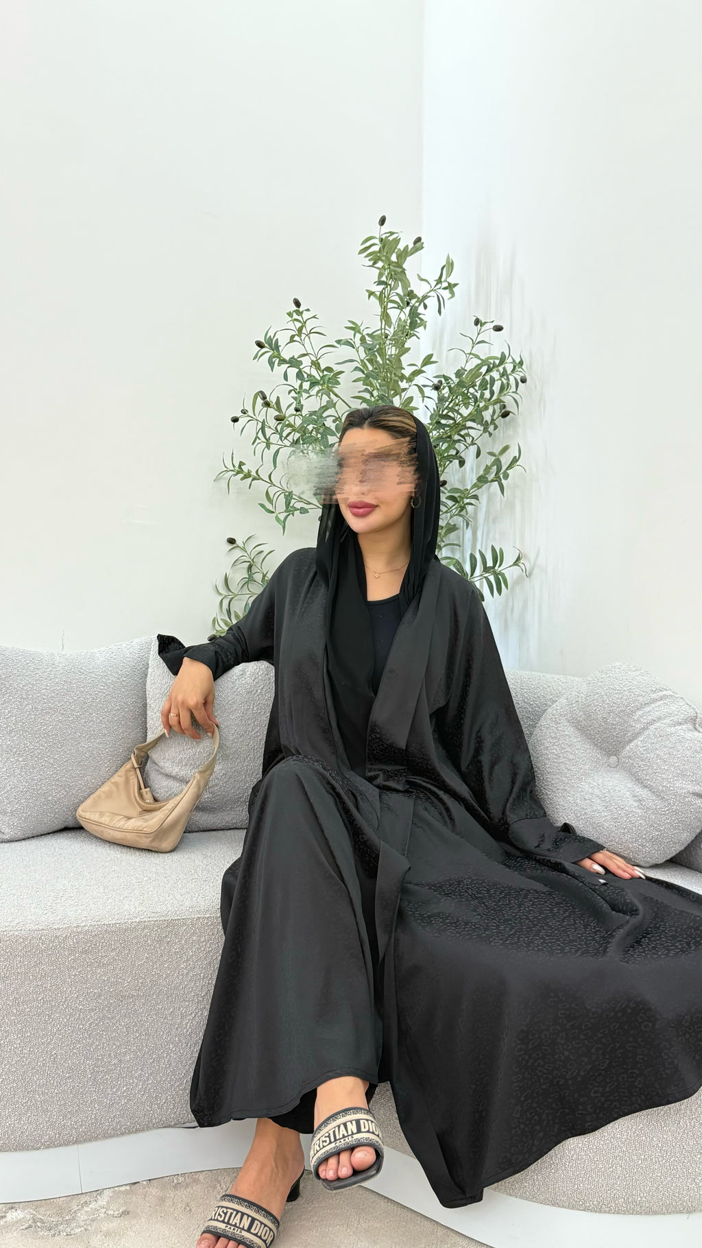 Abaya 82
