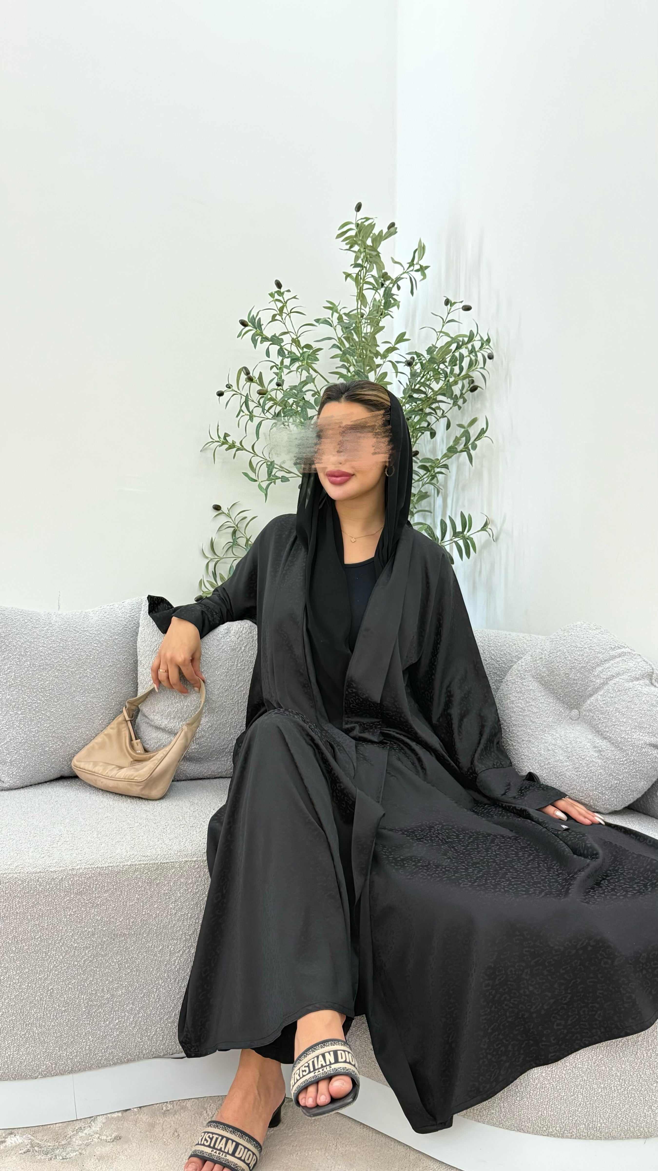 Abaya 82