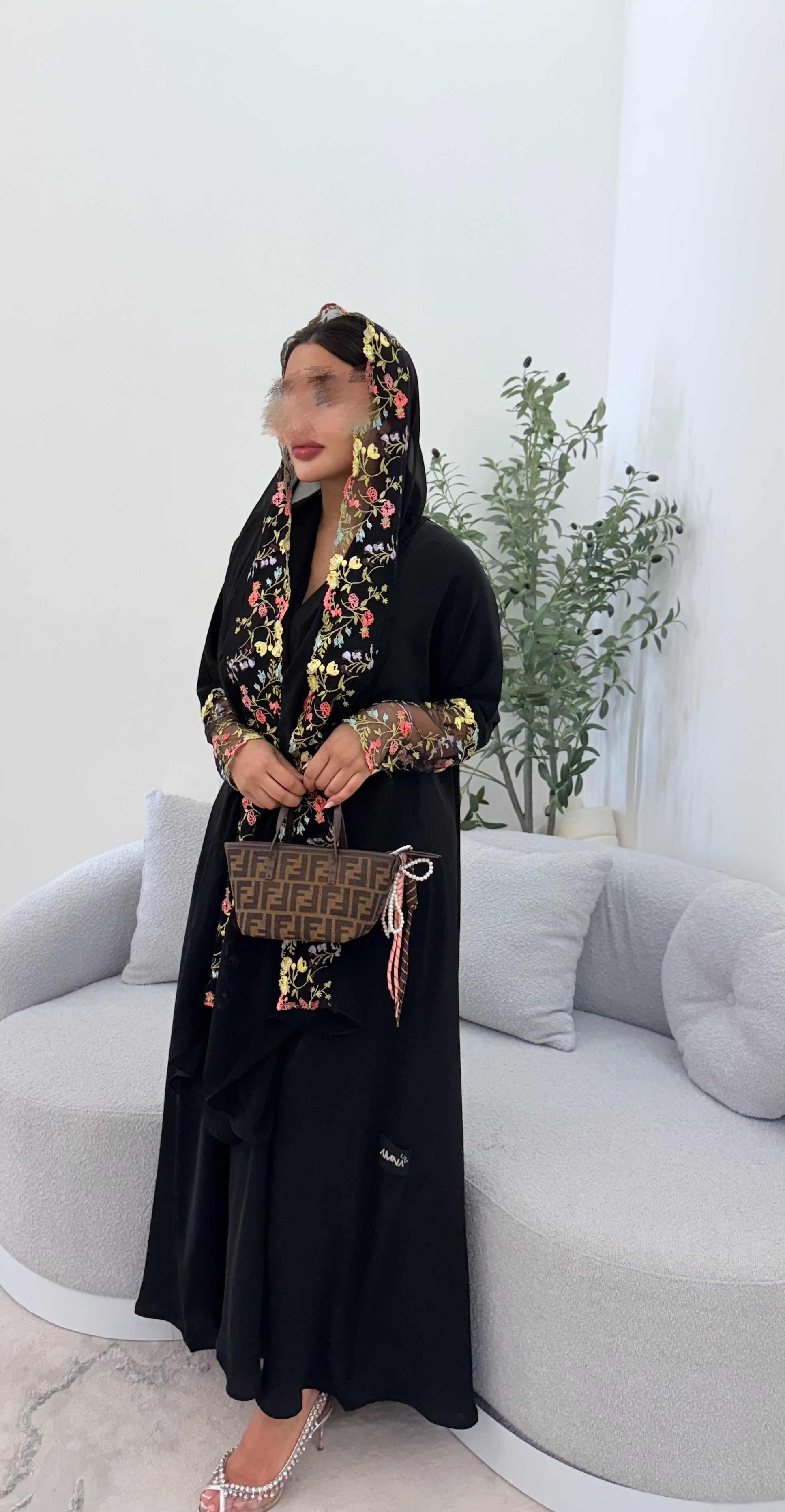 Abaya 77