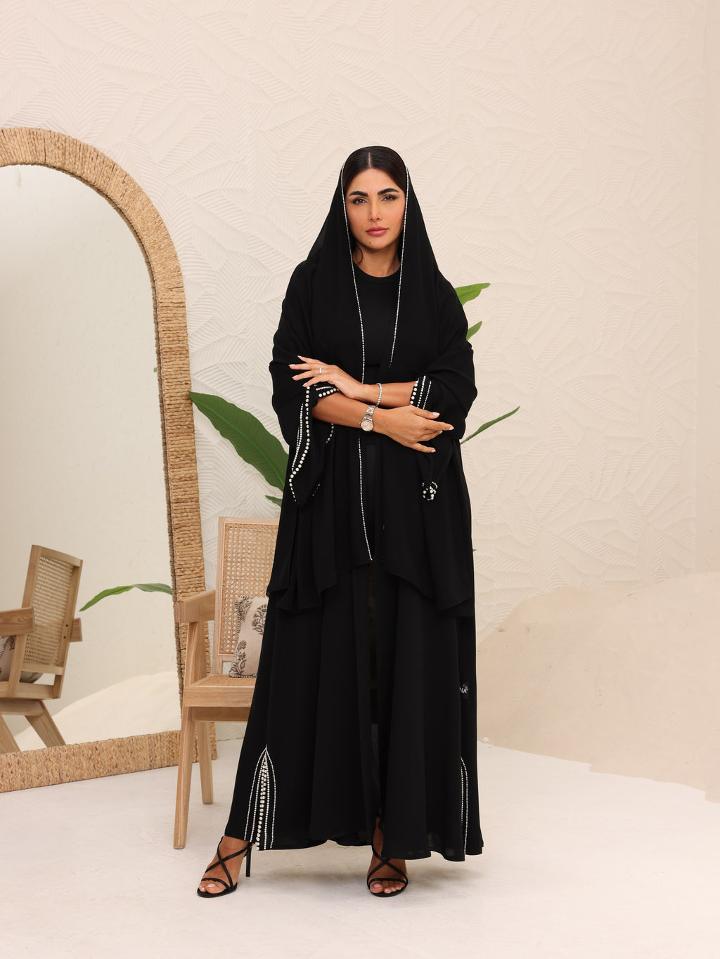 Abaya pearl