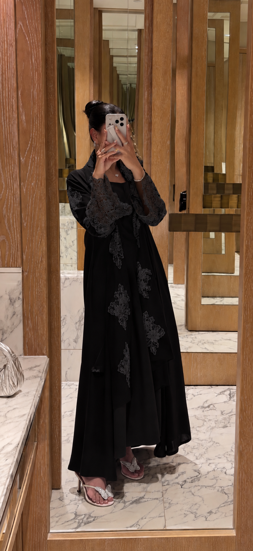 Abaya 209
