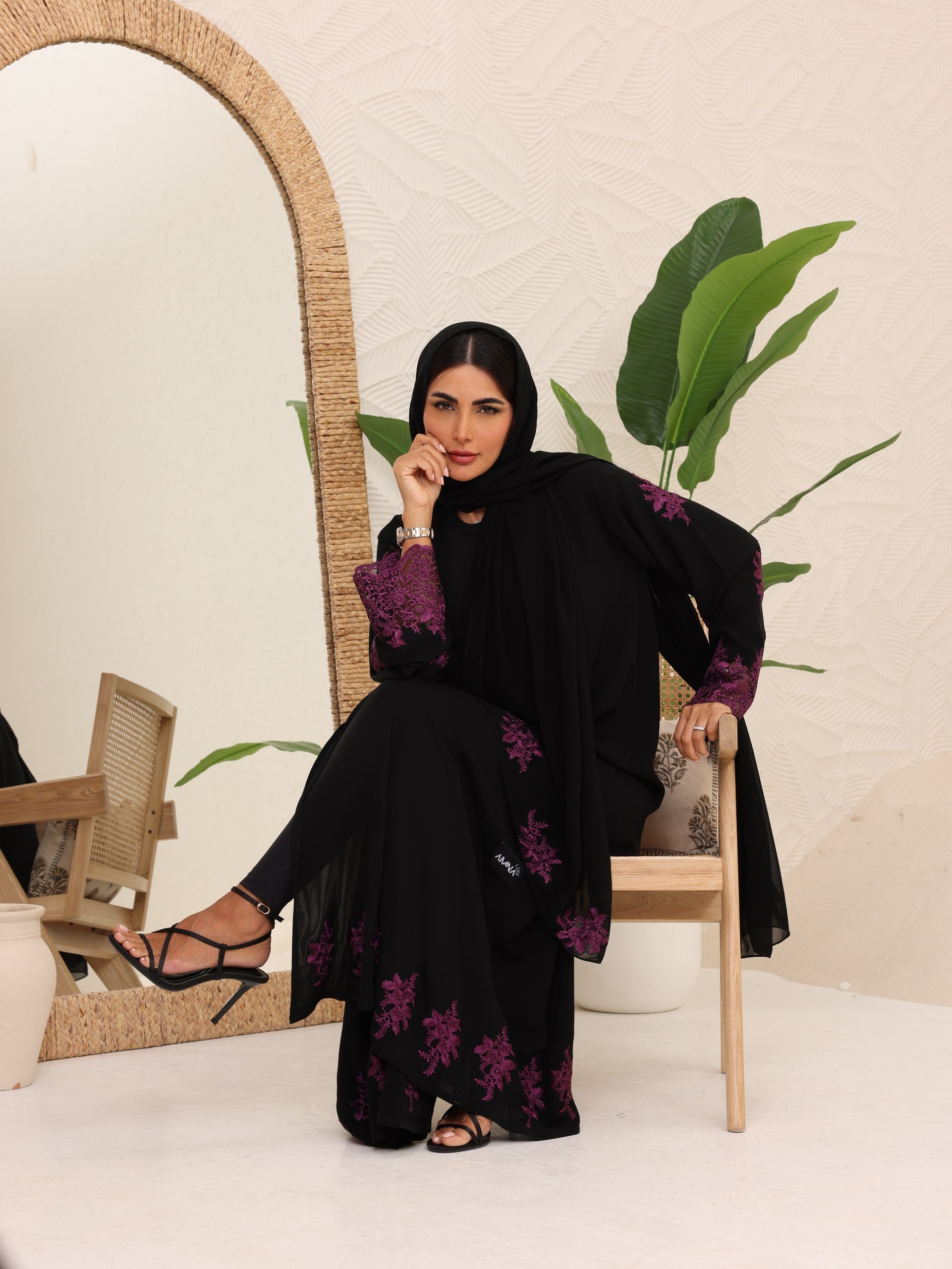 Abaya purple lace