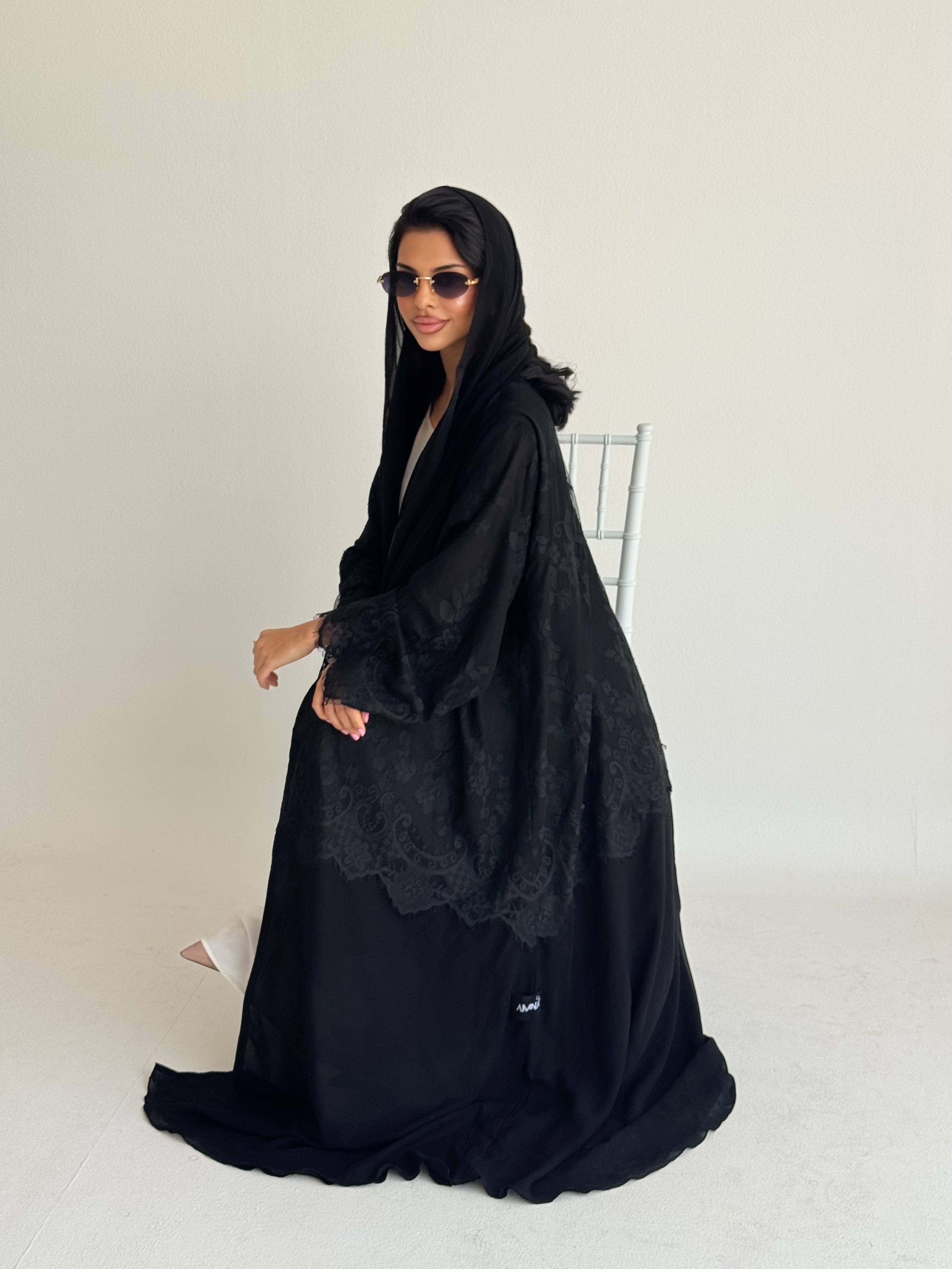 Lace abaya black