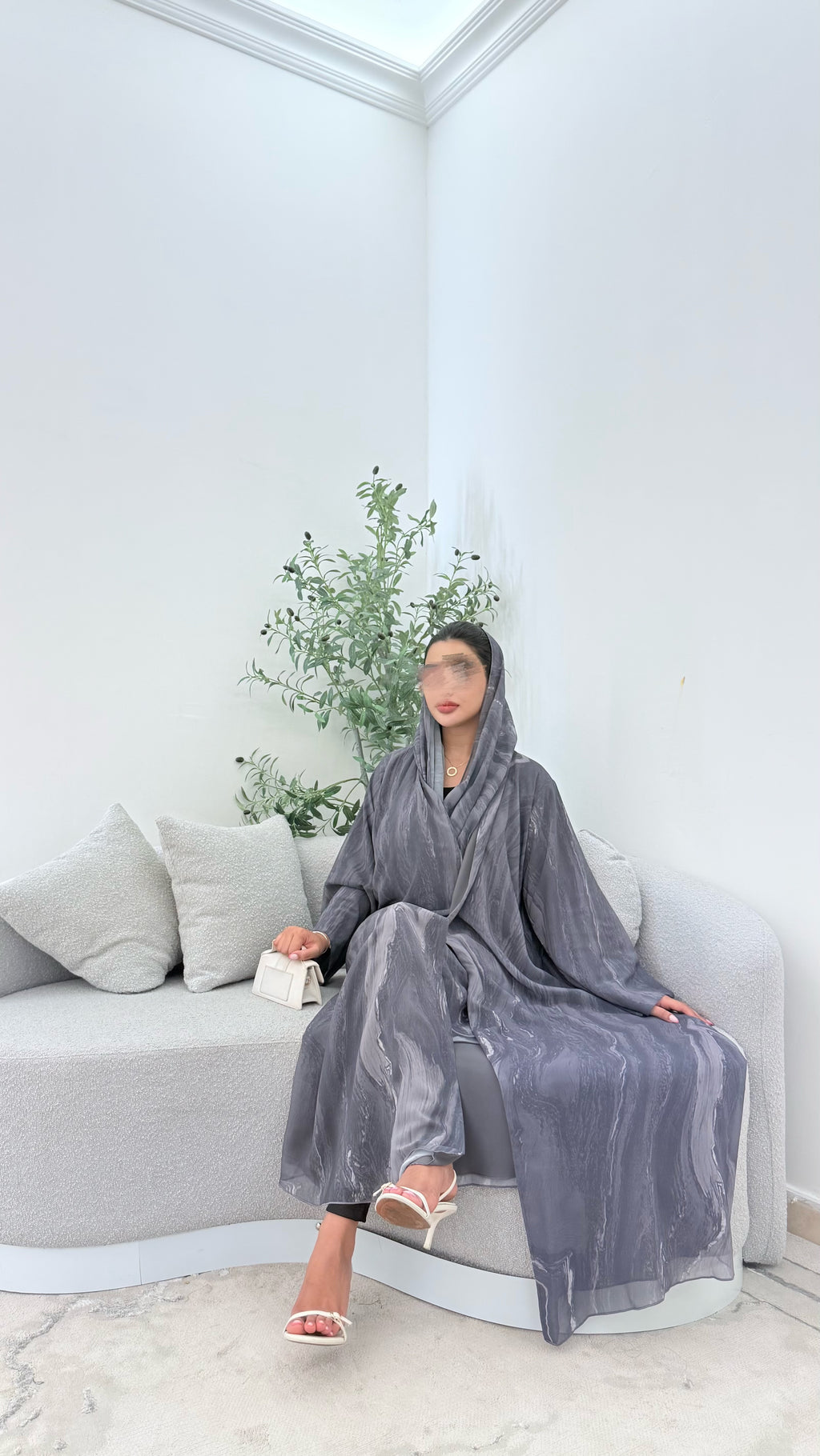 Abaya 76