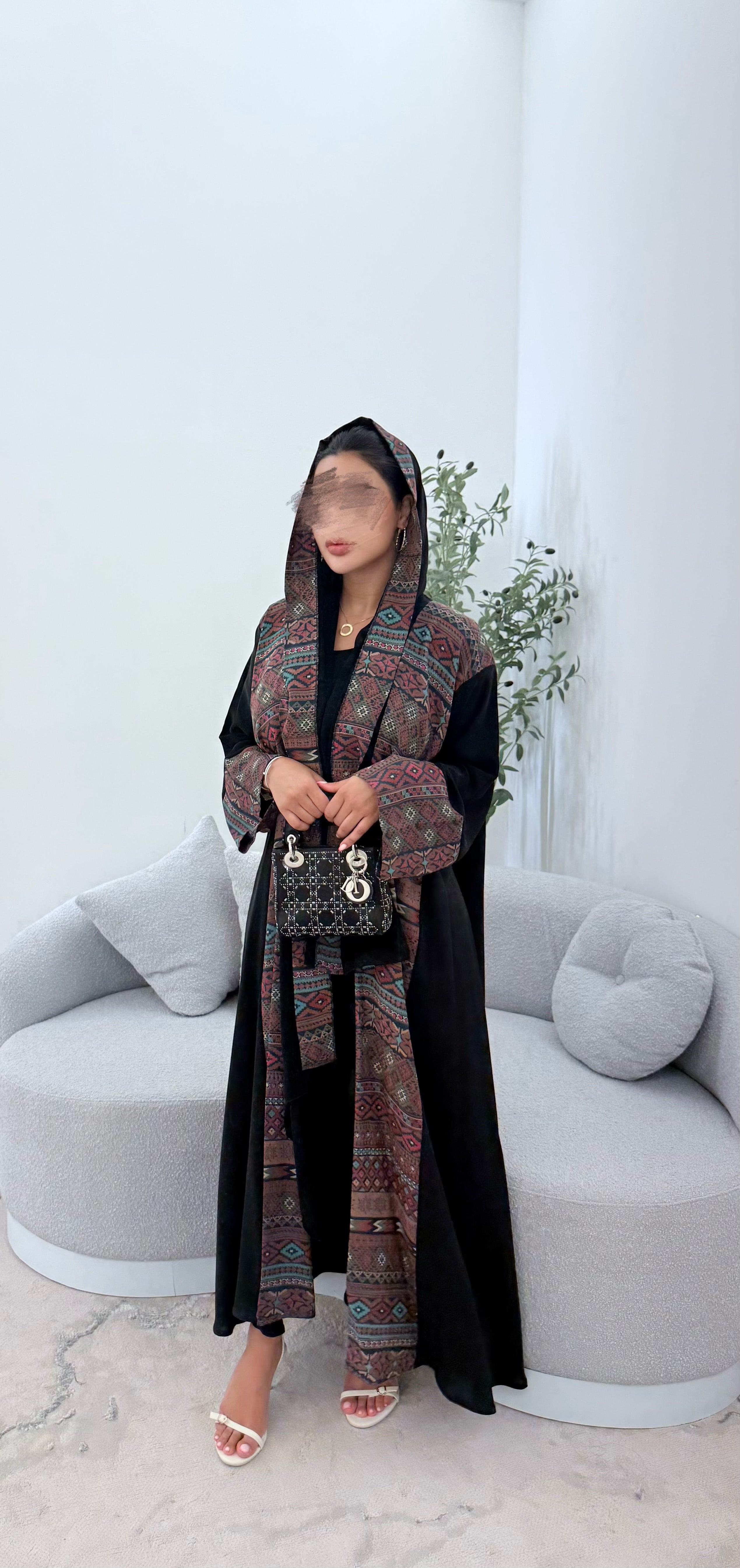 Abaya 74