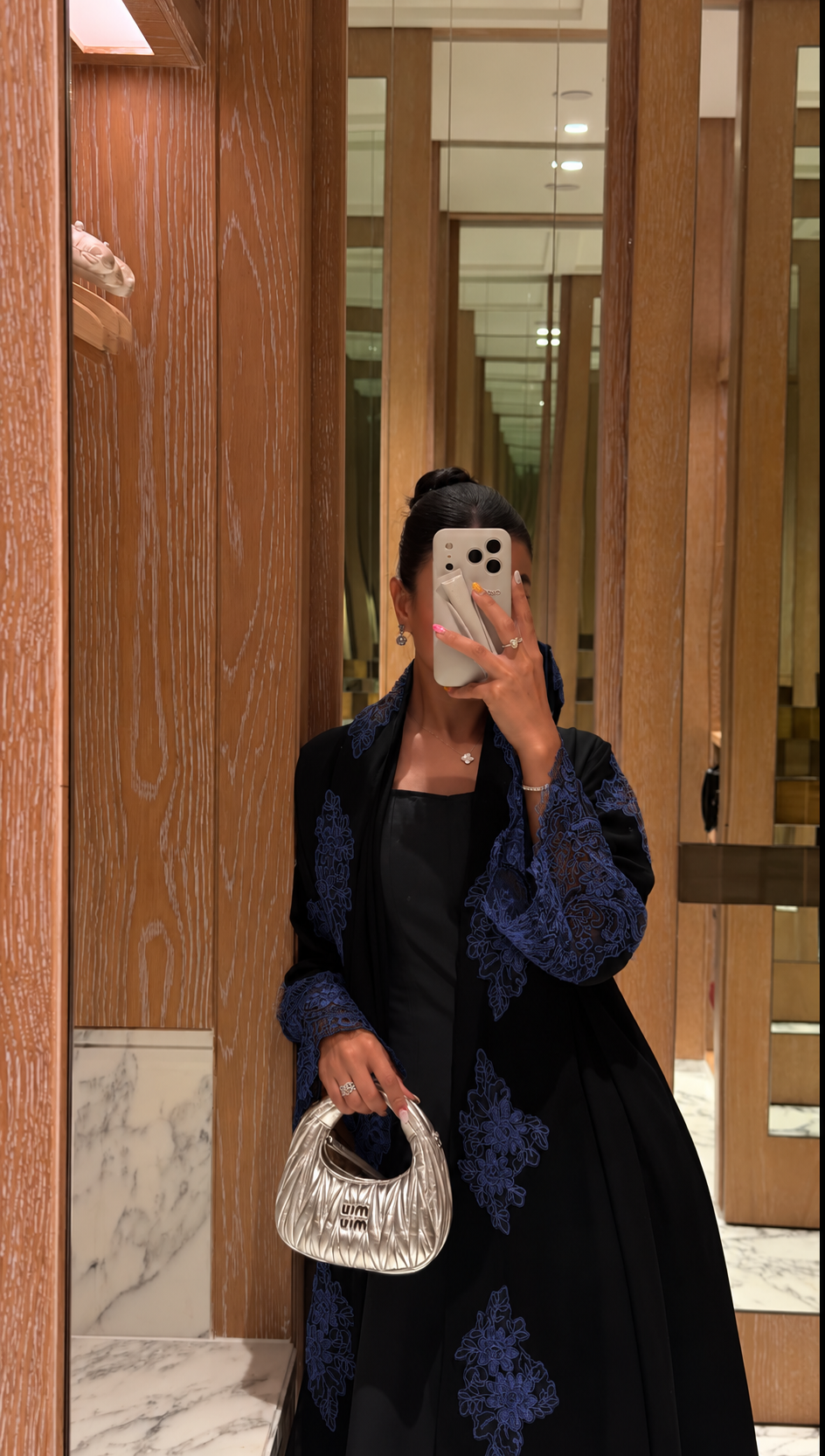 Abaya 211
