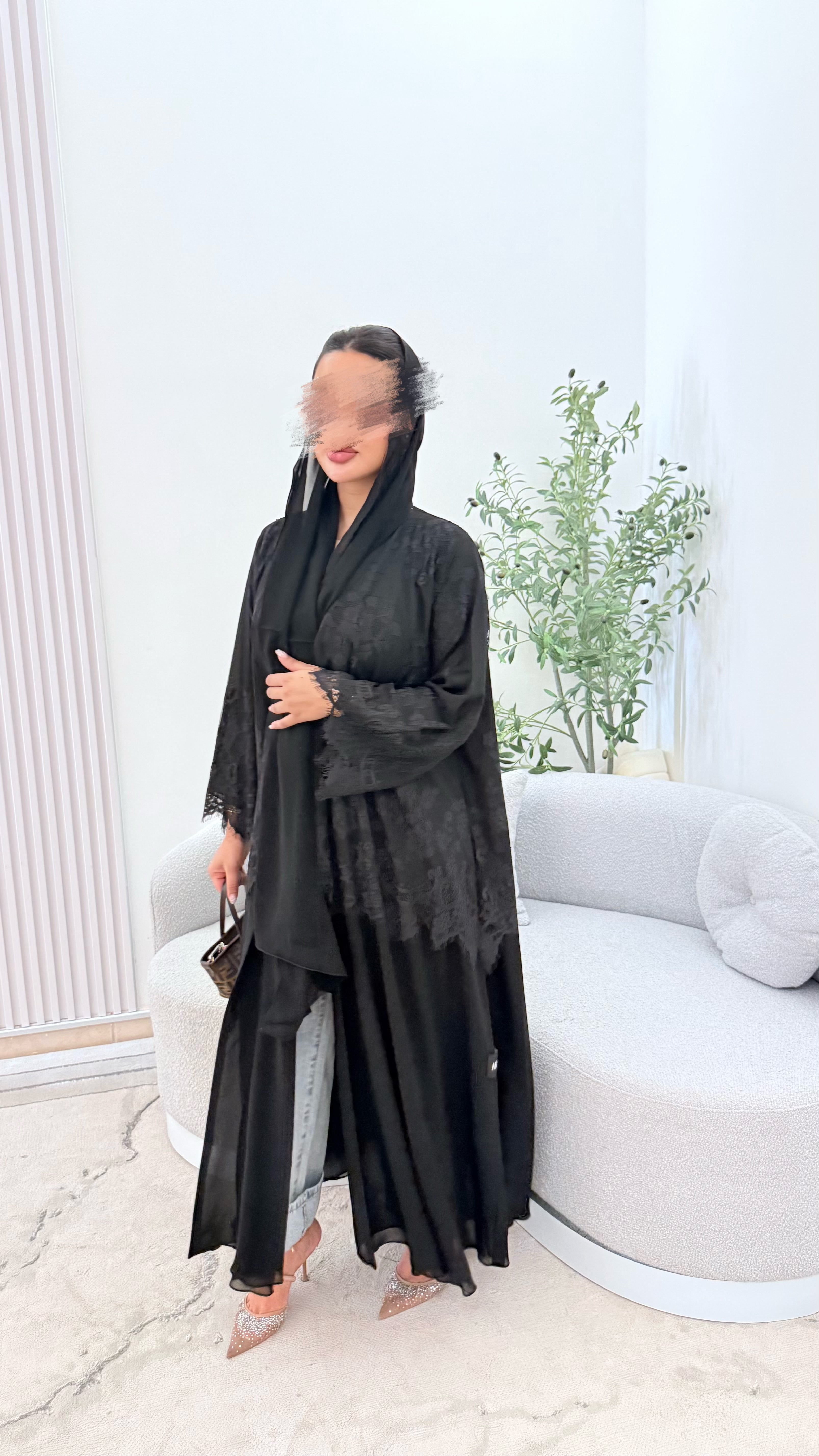 Lace abaya black