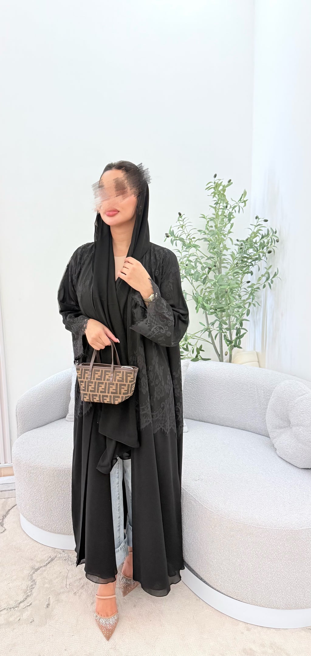 Lace abaya black
