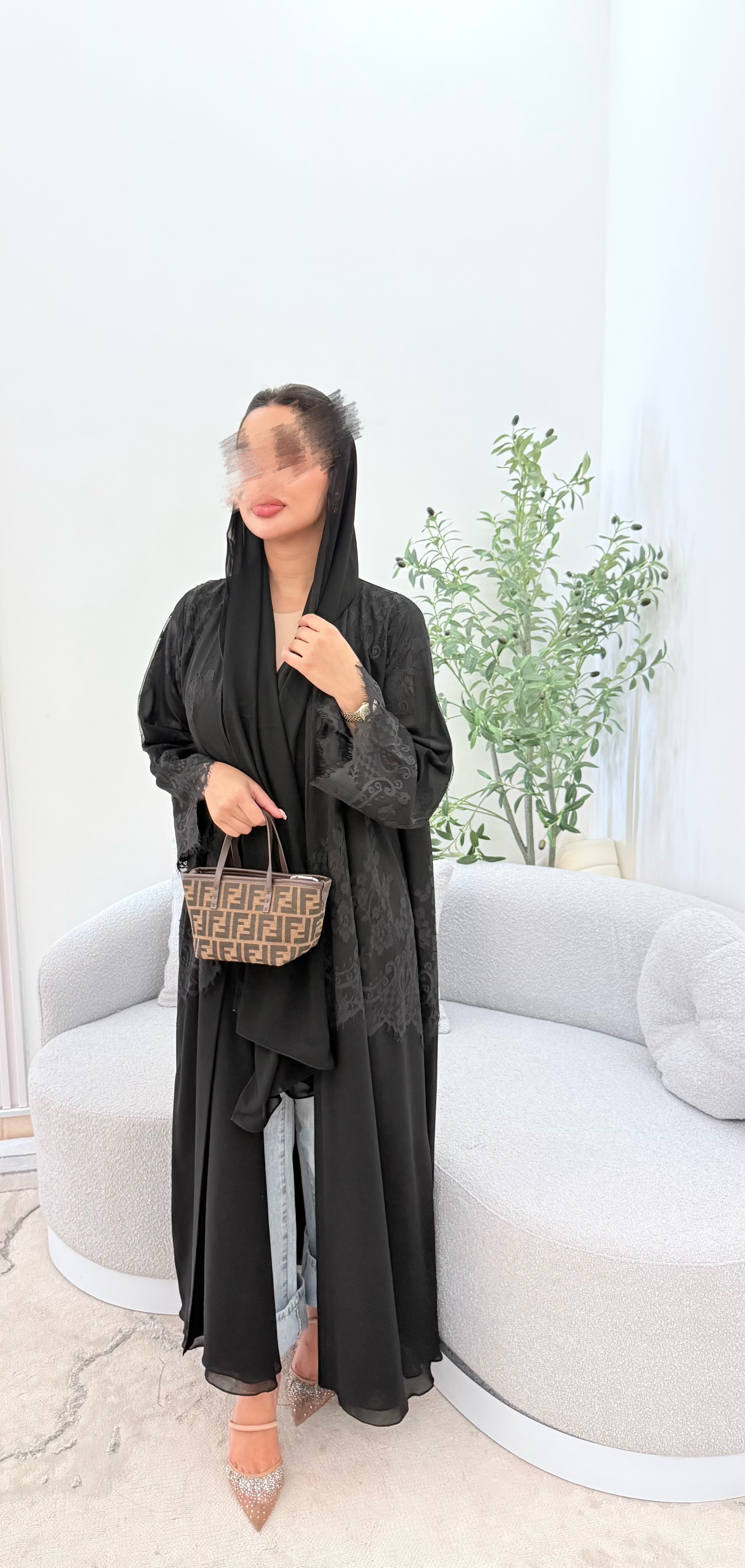 Lace abaya black