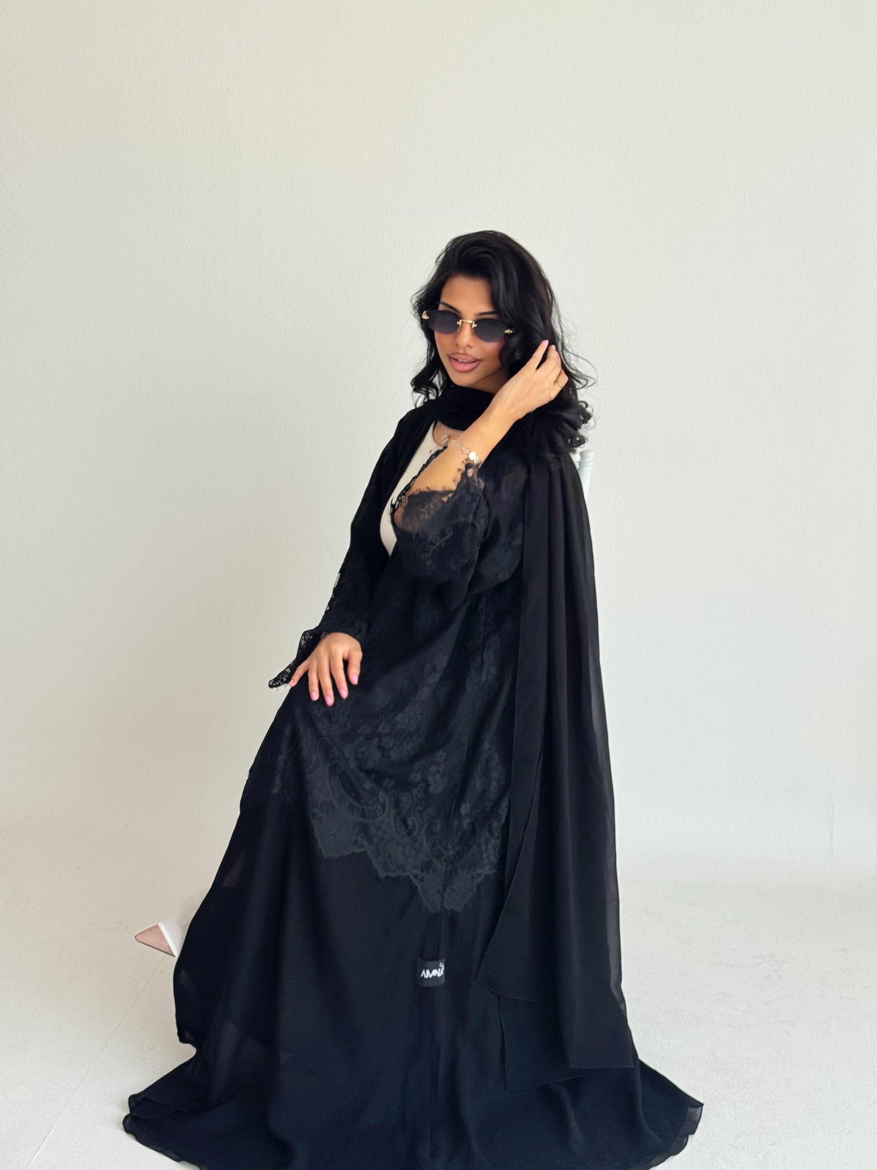 Lace abaya black