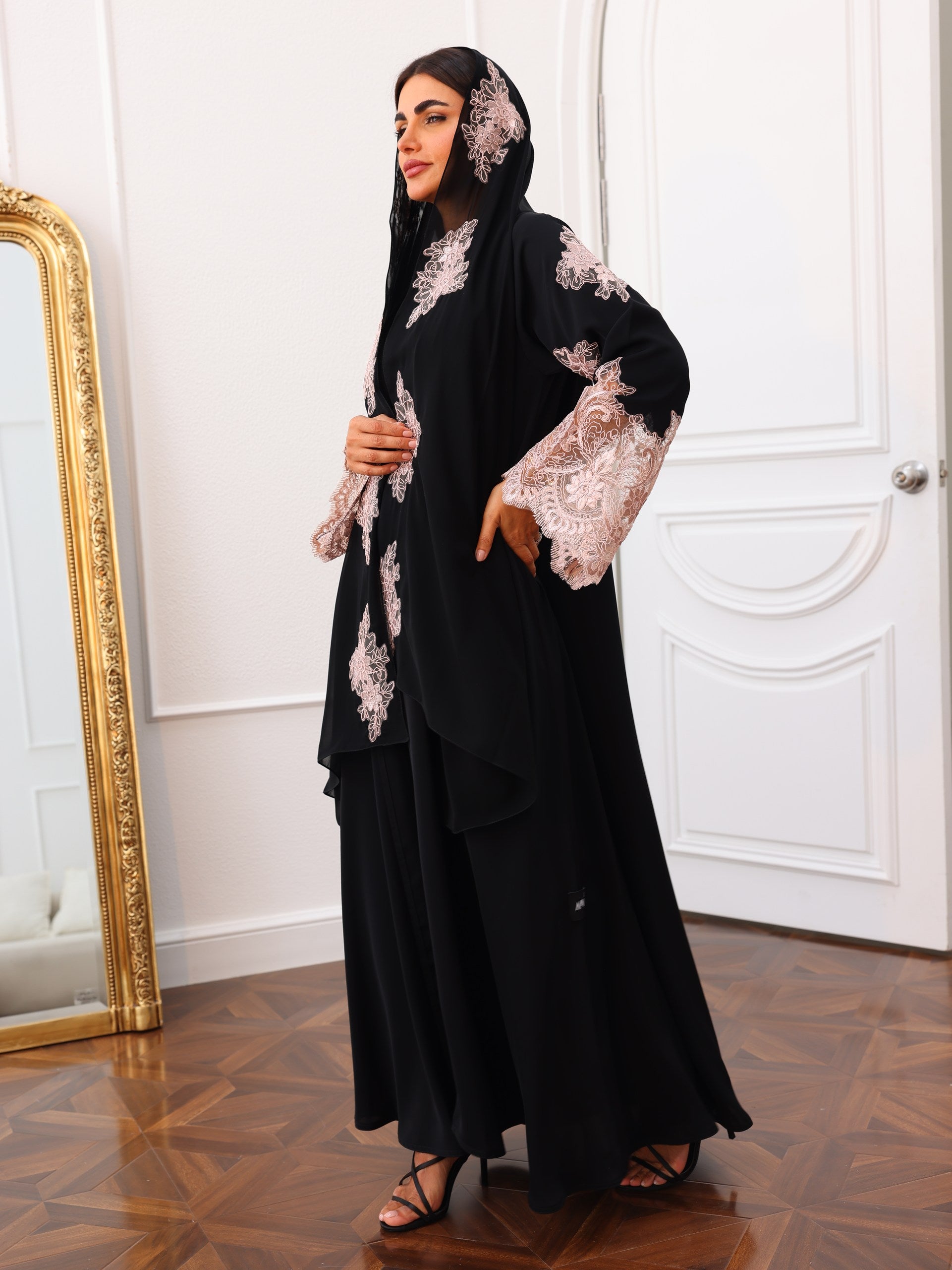 Abaya 210