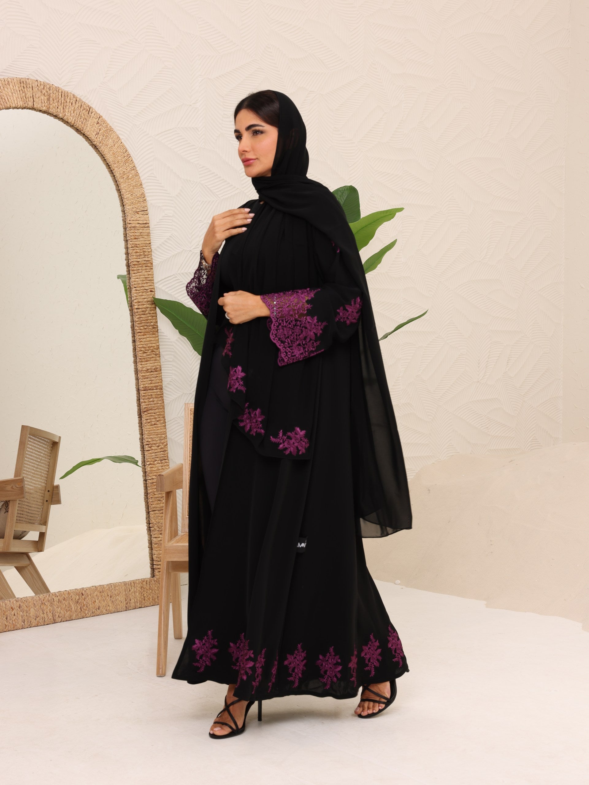 Abaya purple lace