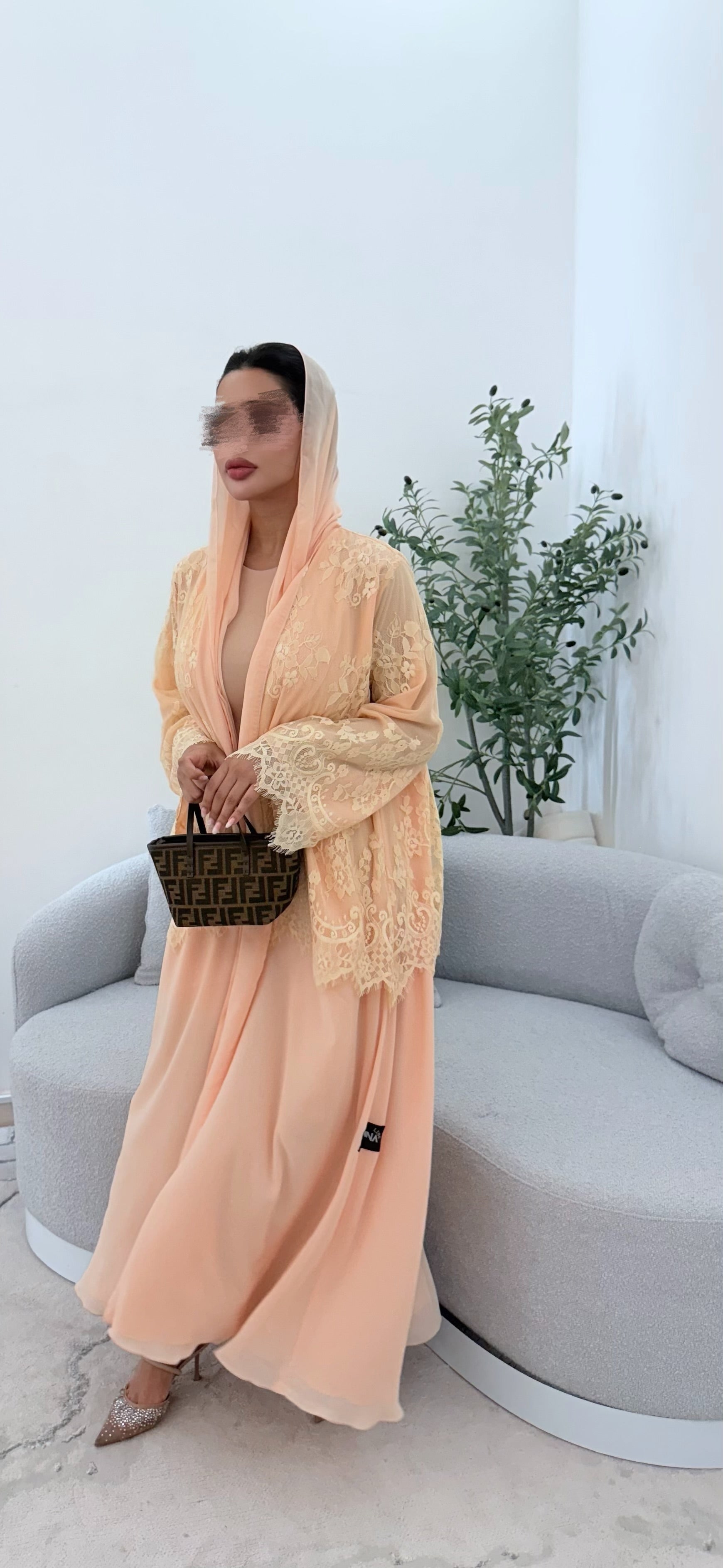 Lace abaya ( peach )