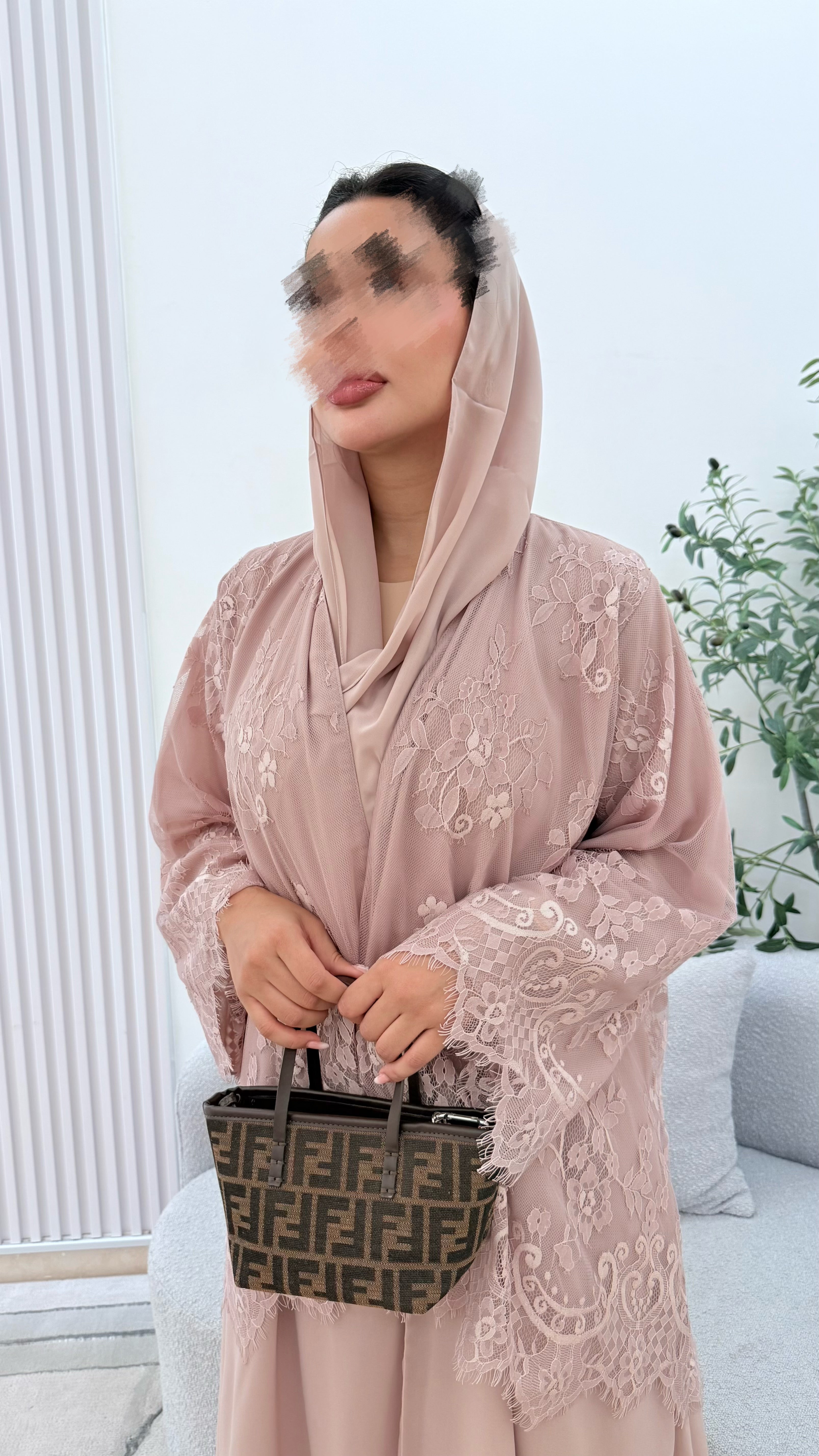 Lace abaya ( nude )