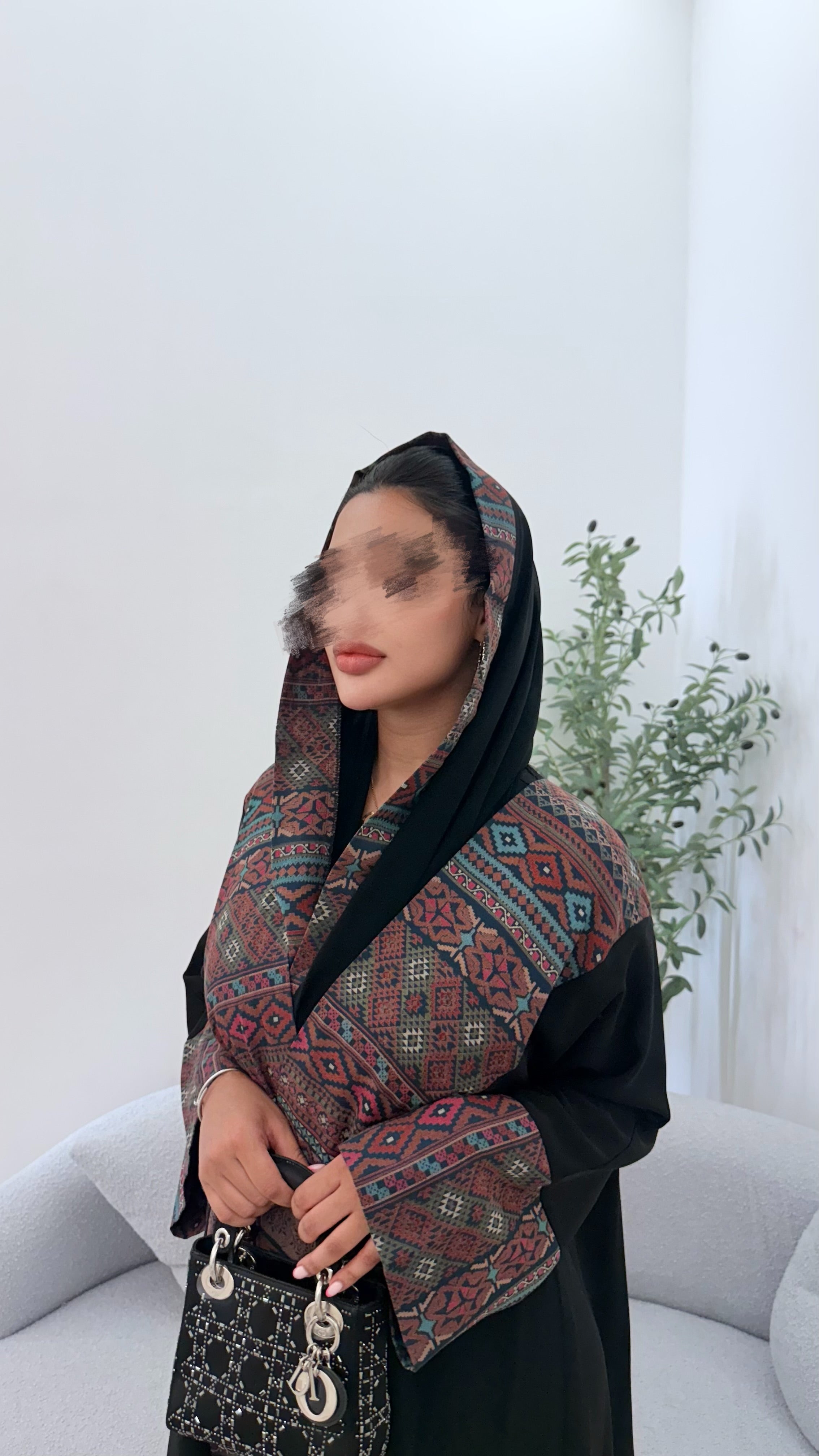 Abaya 74