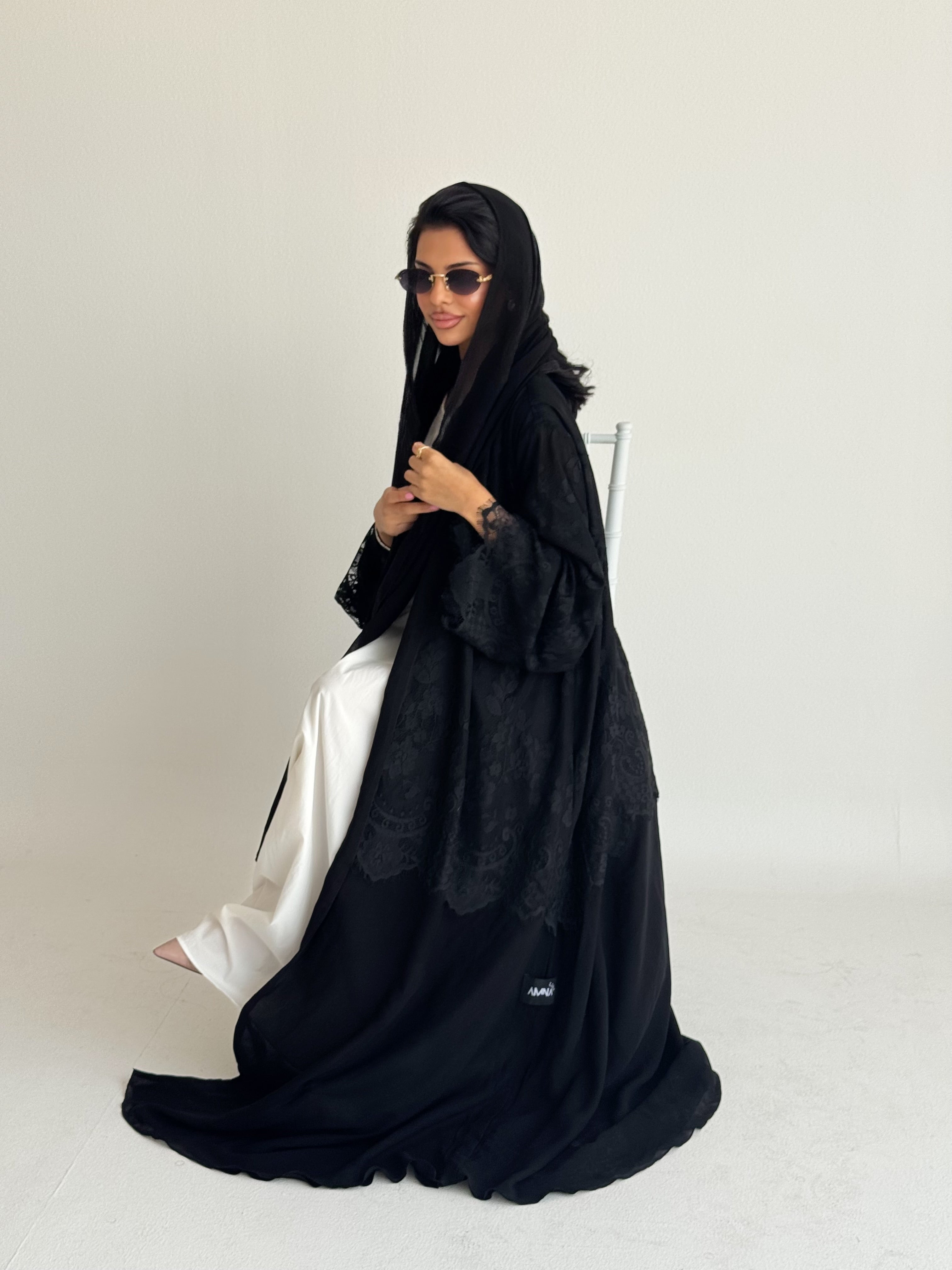 Lace abaya black