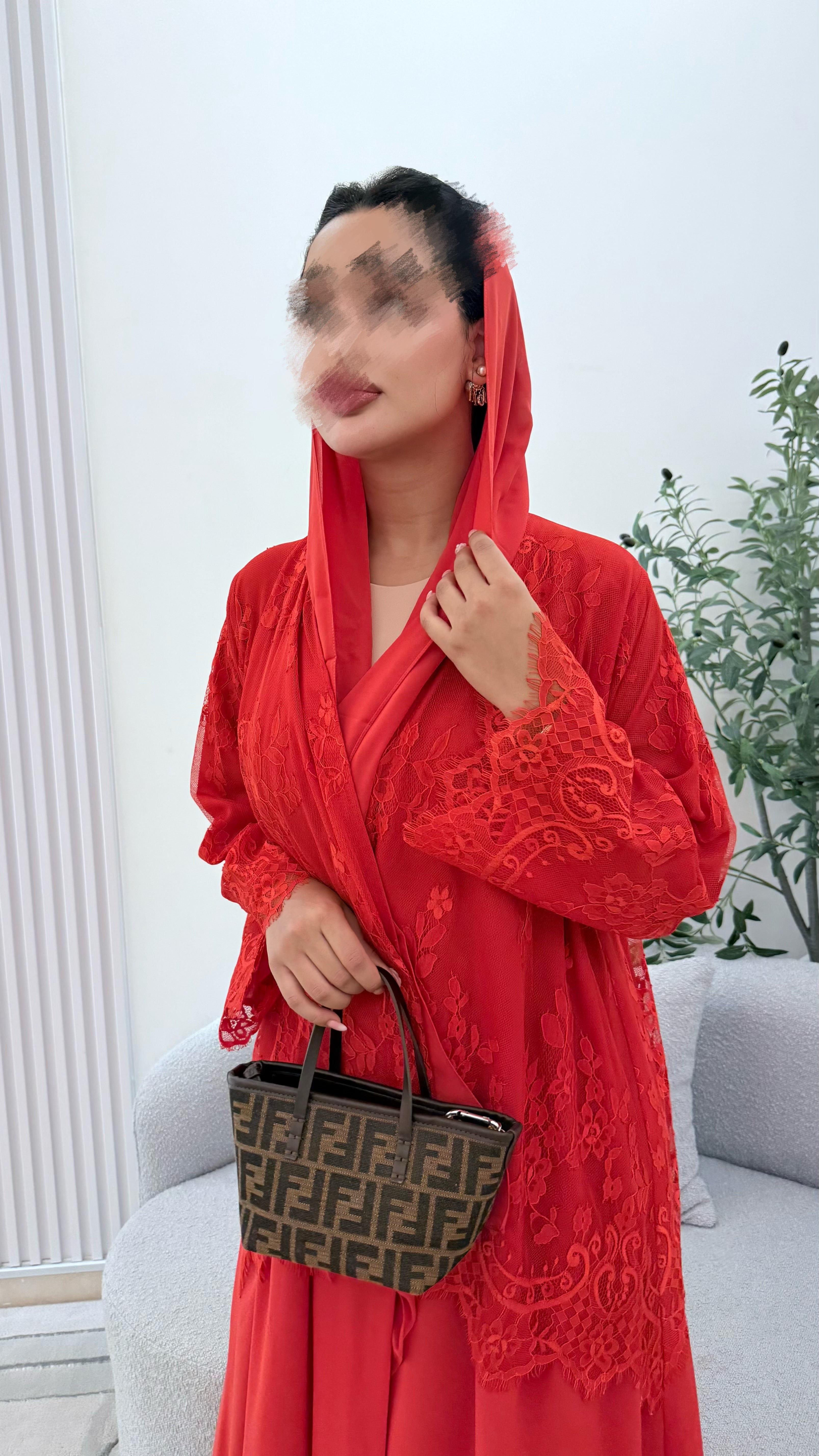 Lace abaya red