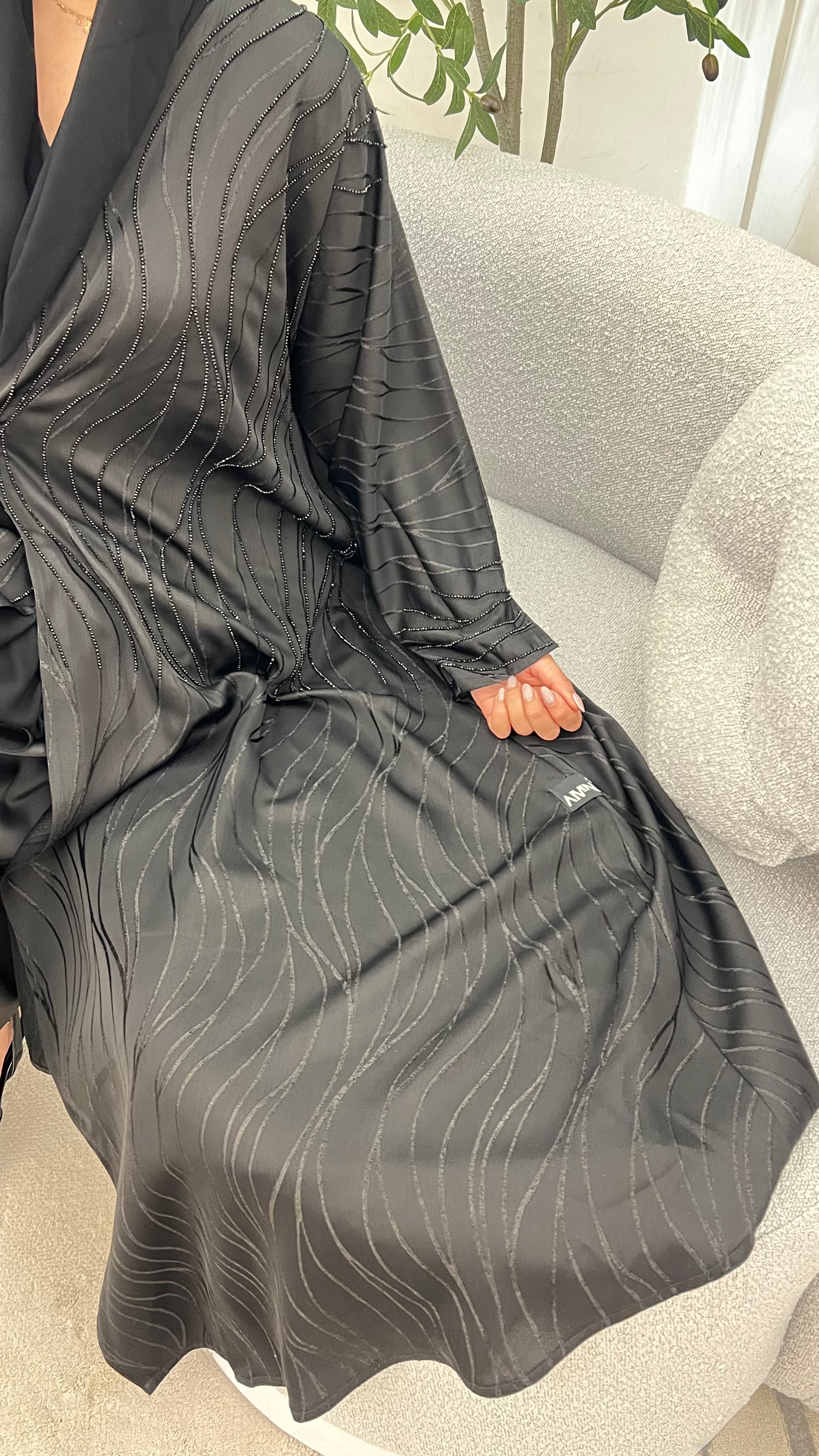 عباية تطريز 🤍 فخمه