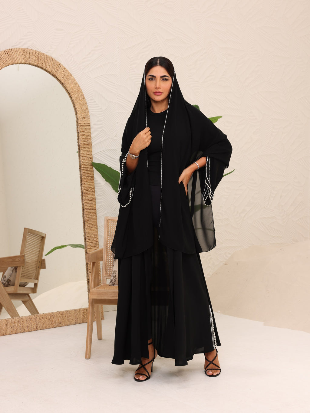 Abaya pearl