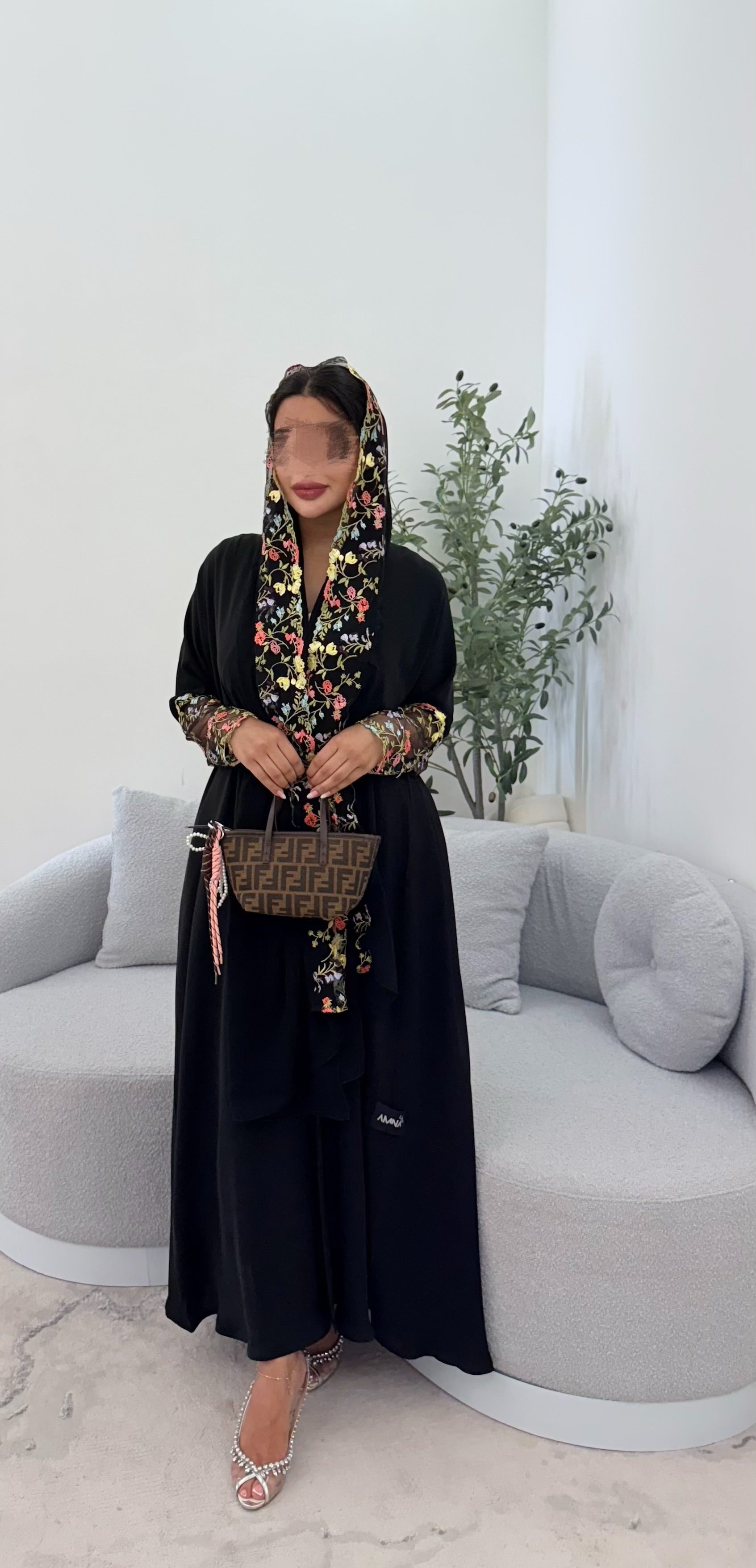 Abaya 77