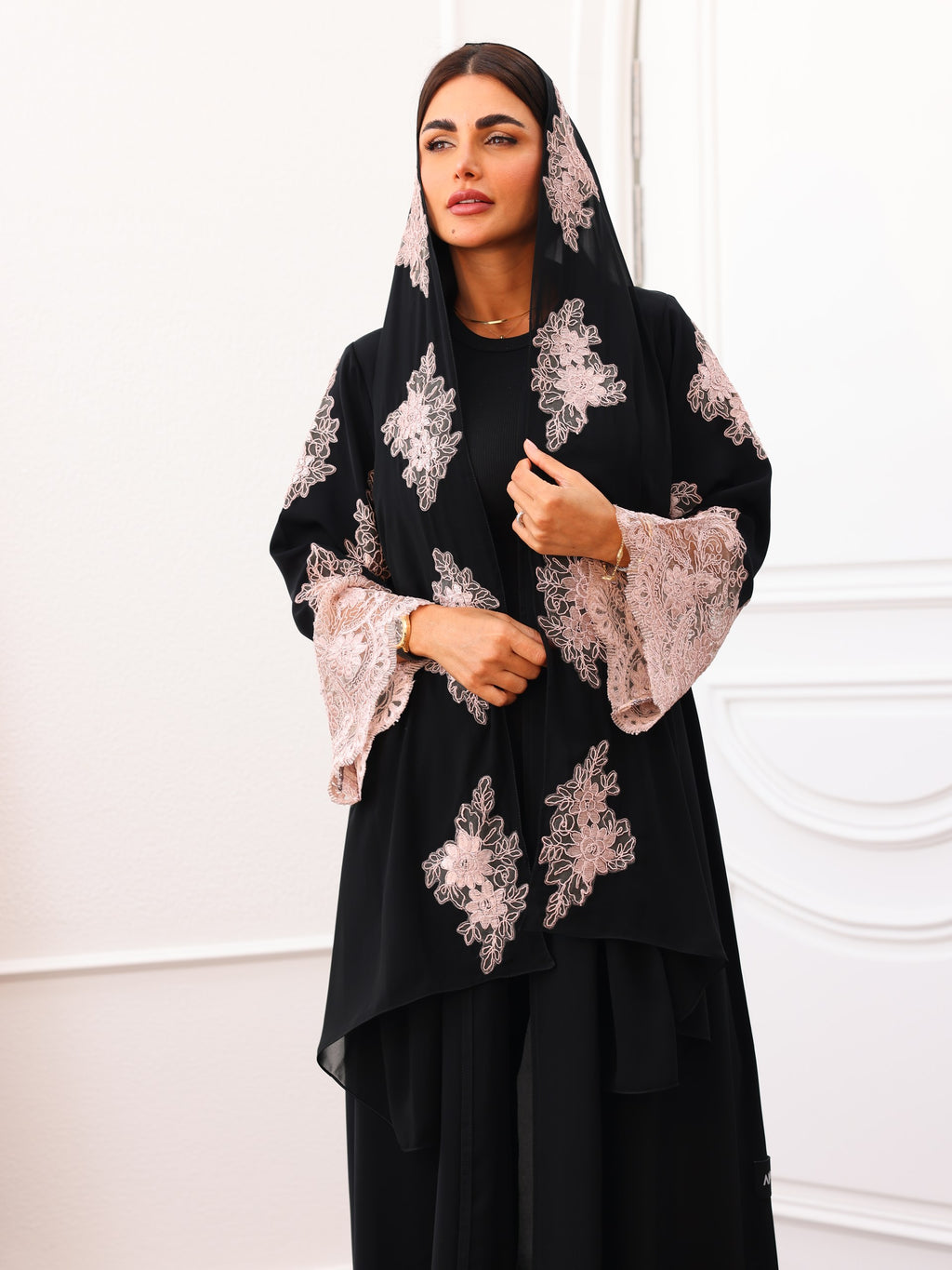 Abaya 210