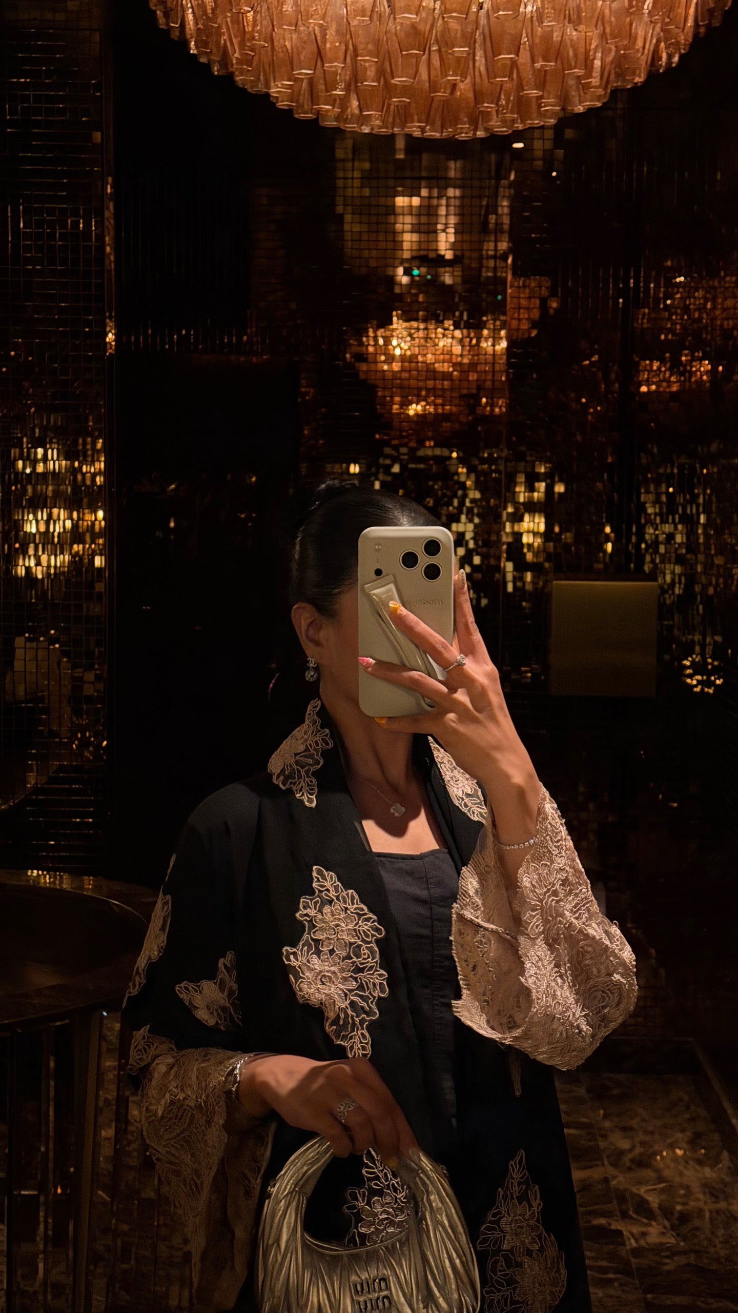 Abaya 210