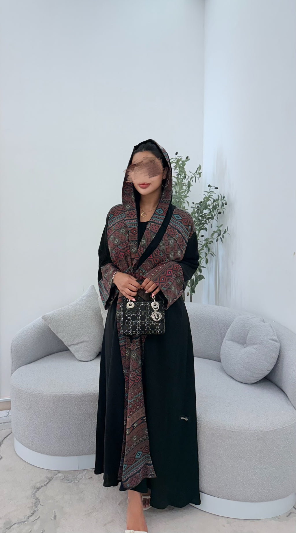 Abaya 74