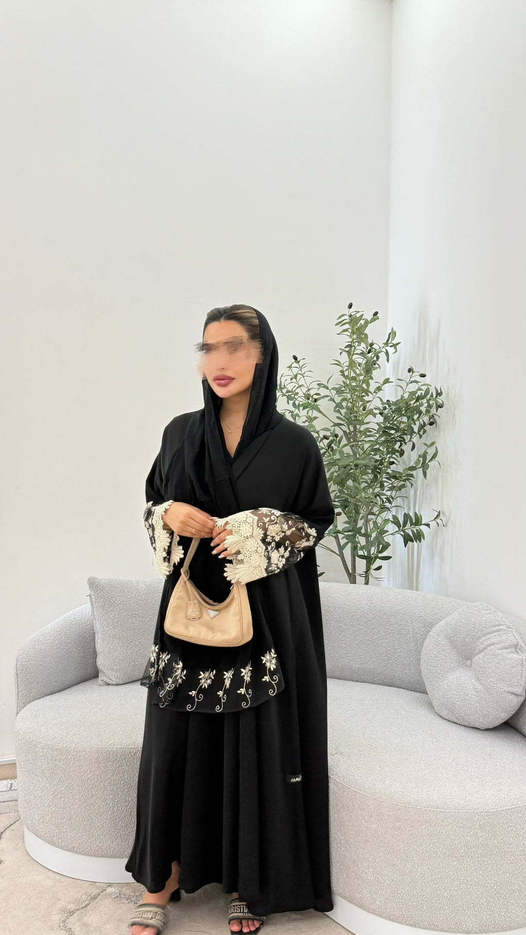 Abaya 83