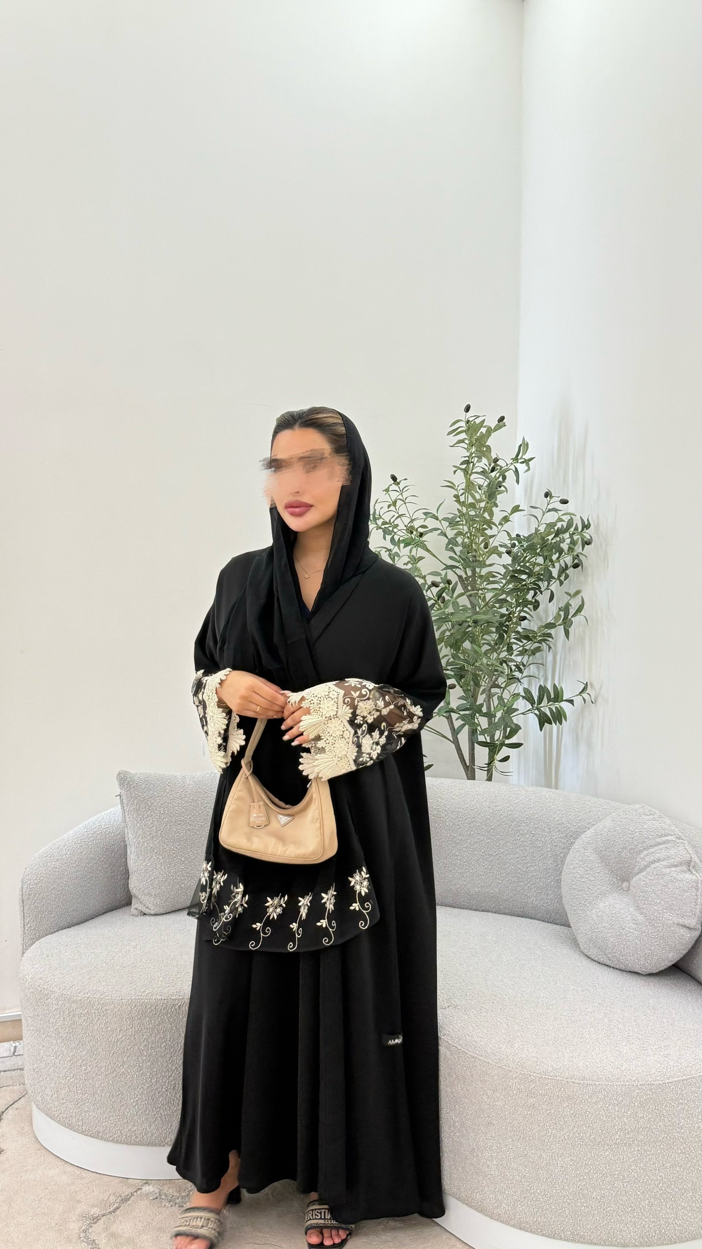 Abaya 83