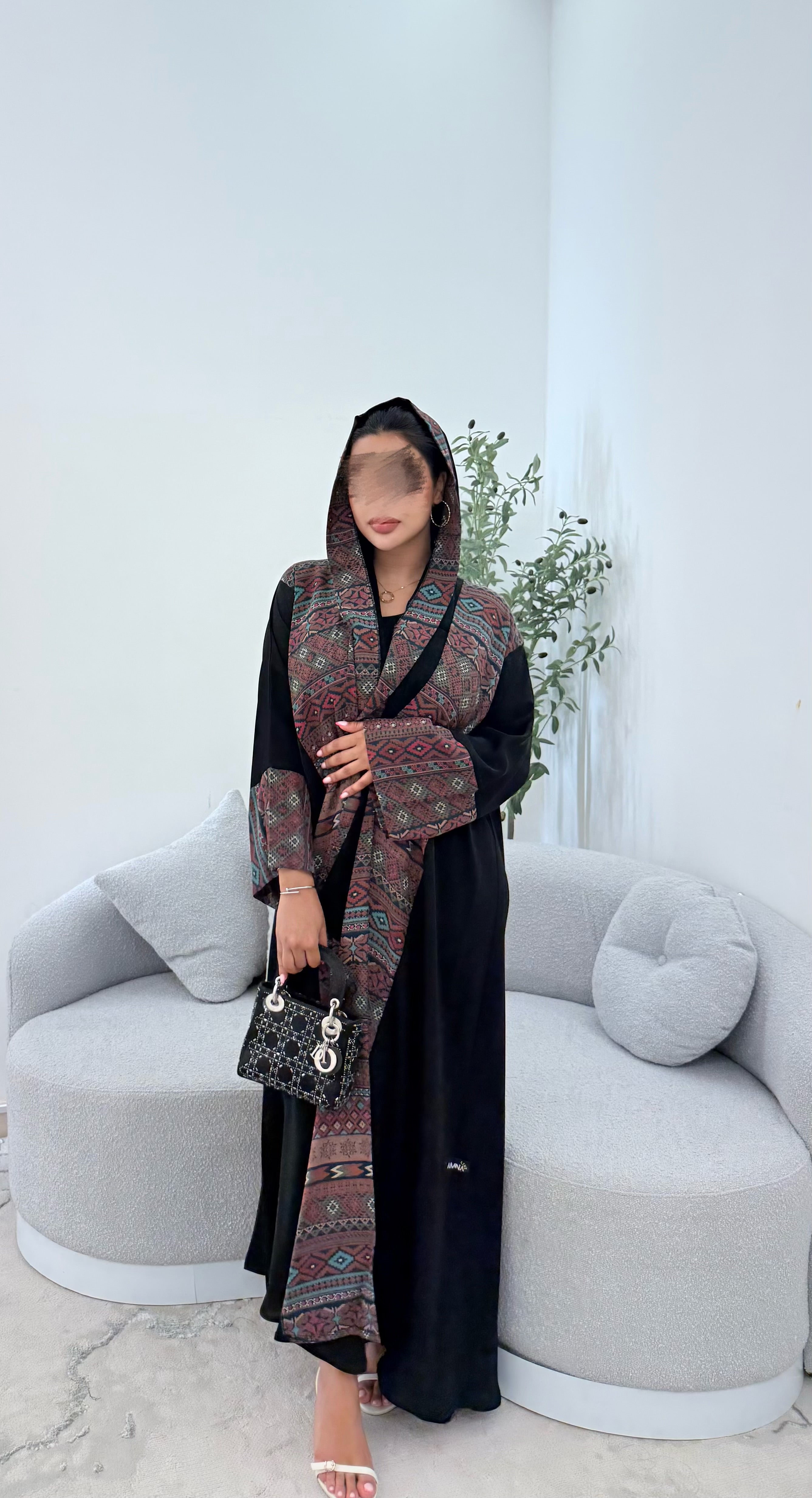 Abaya 74