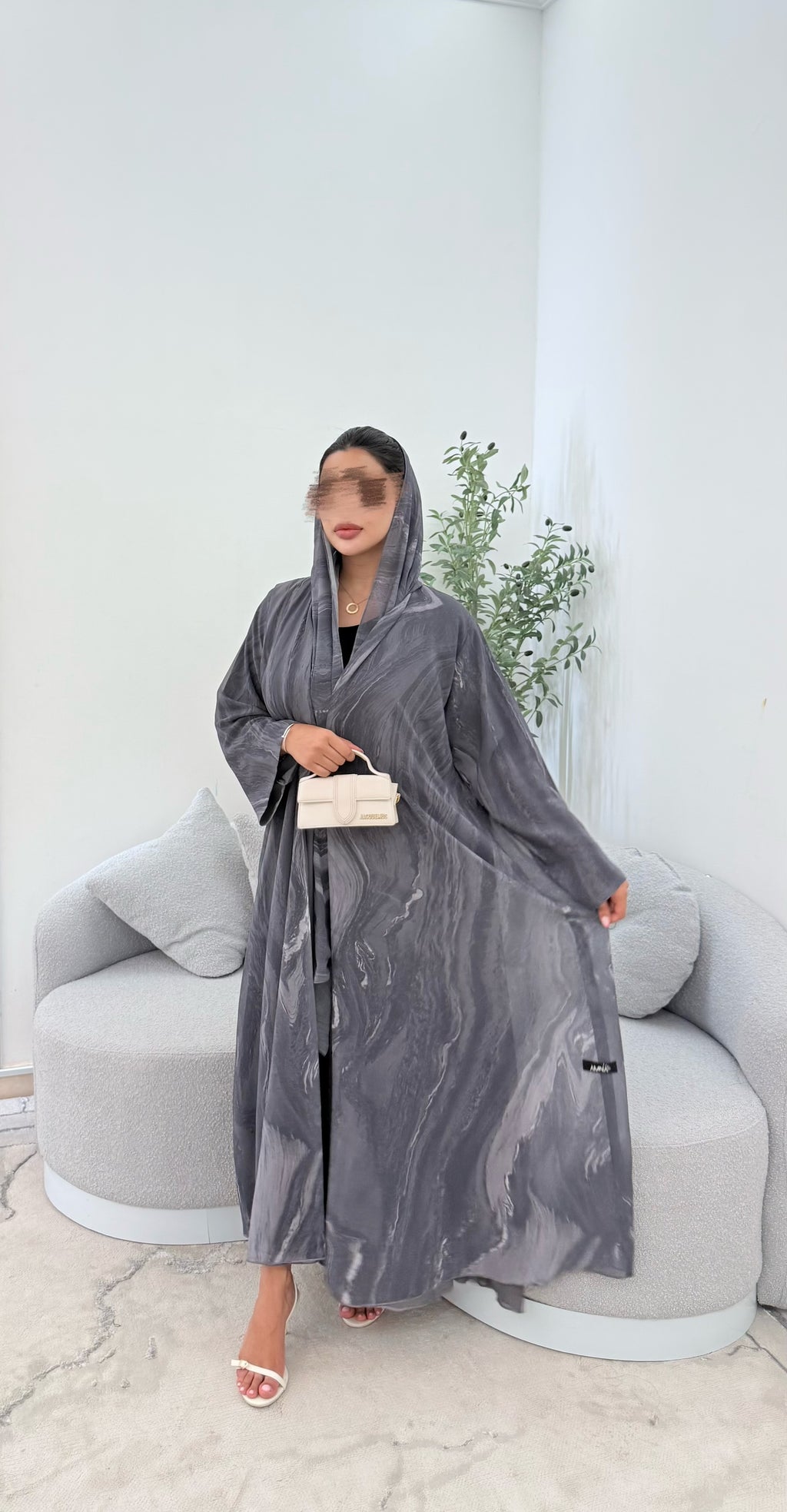 Abaya 76