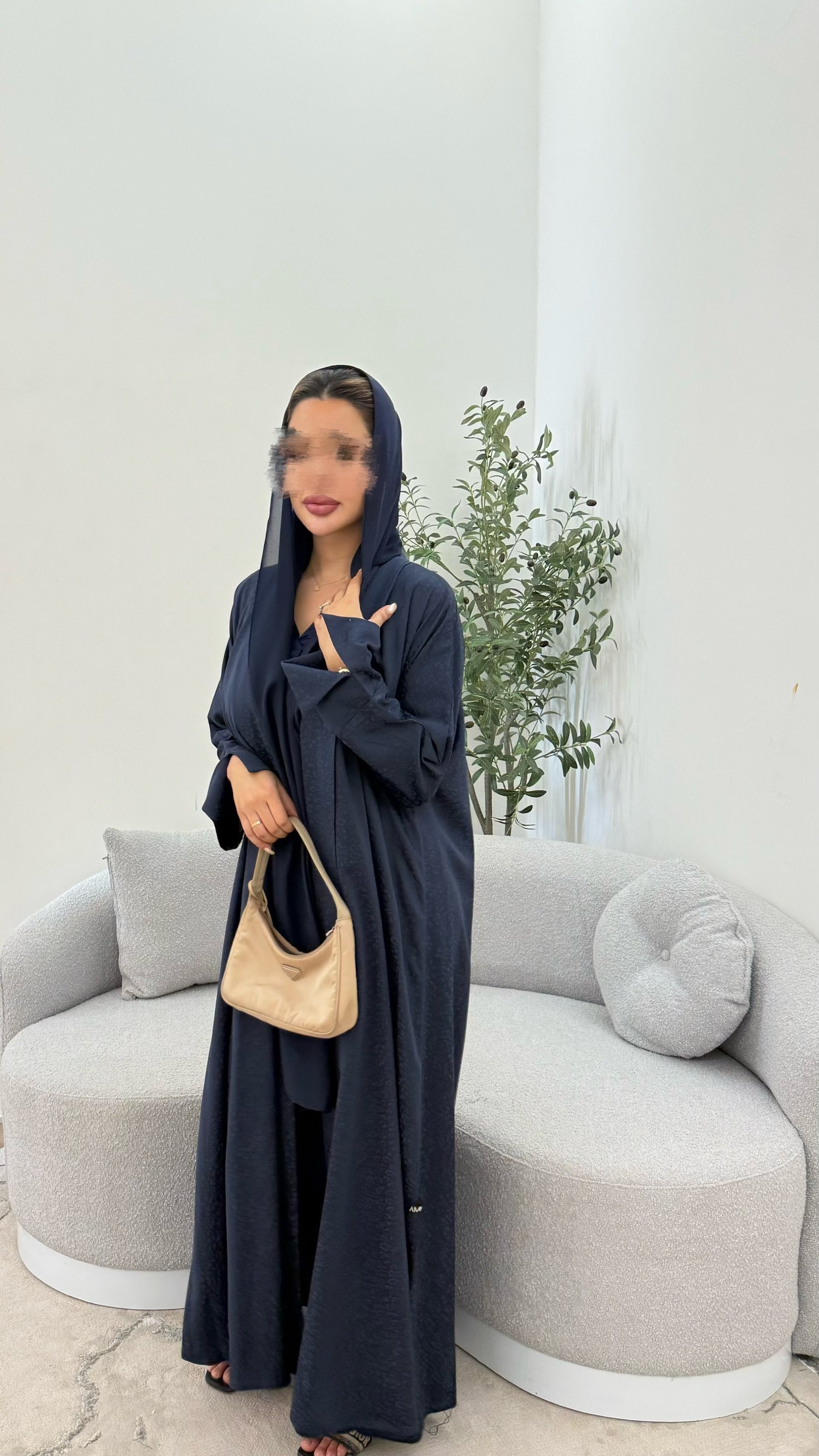 Abaya 82