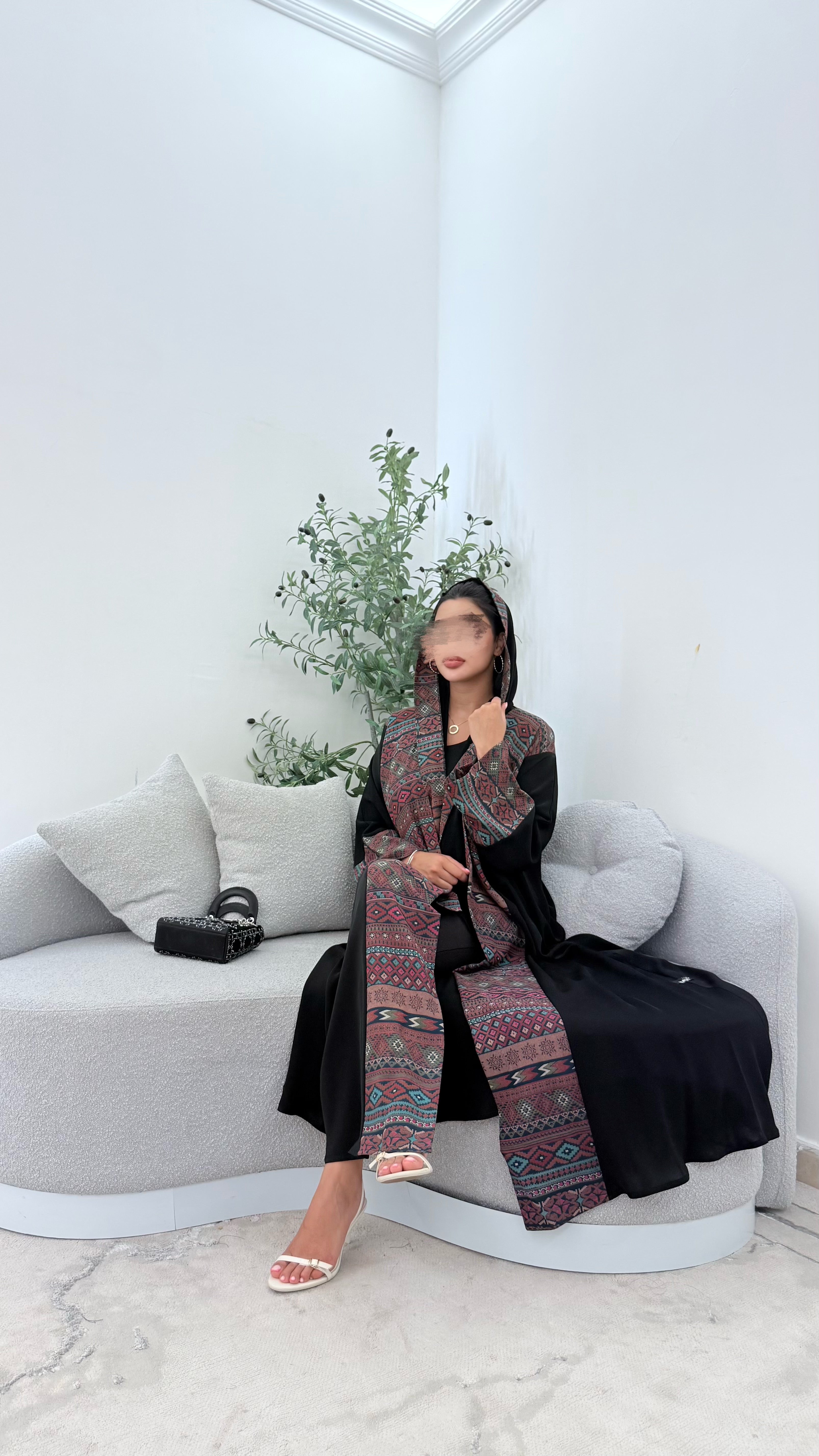 Abaya 74
