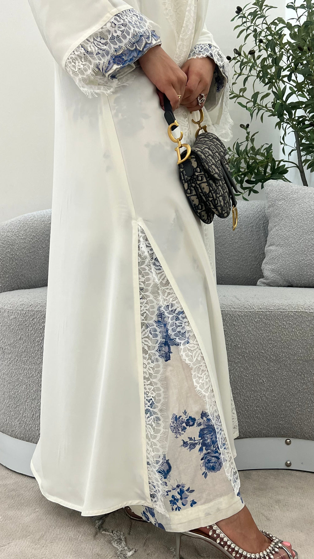 عباية دانتيل فرنسي